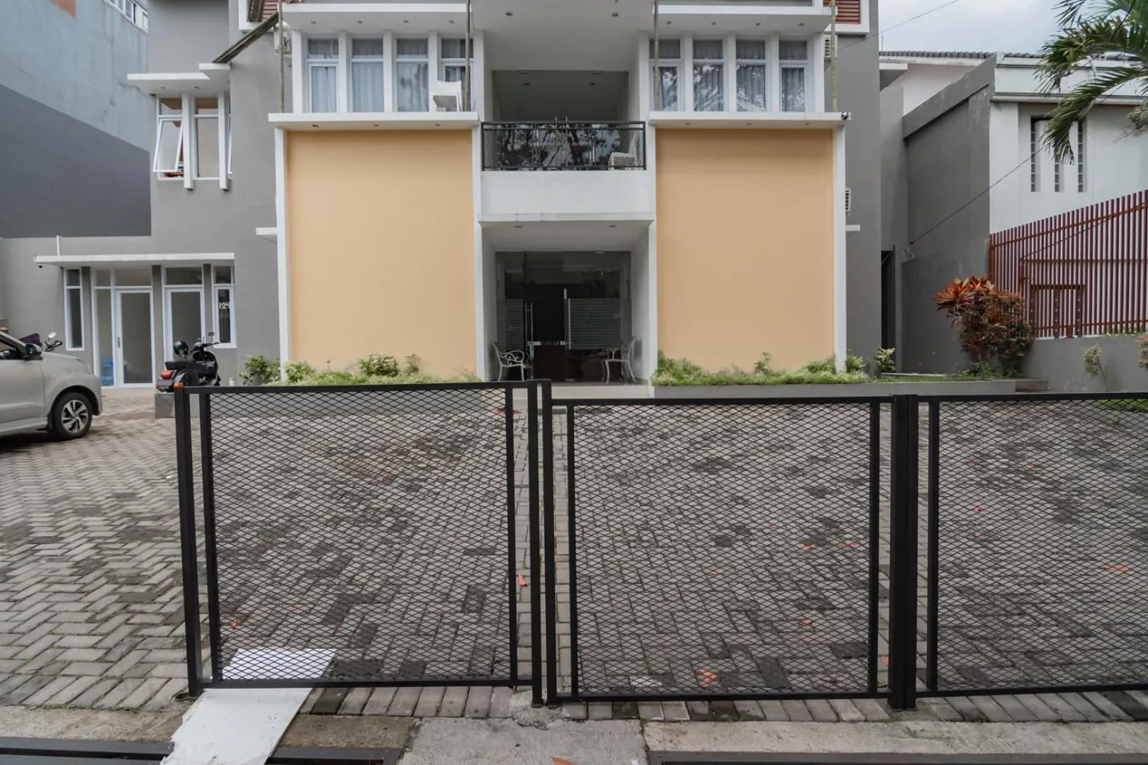 Hotel Sukahaji Street Bandung Redpartner