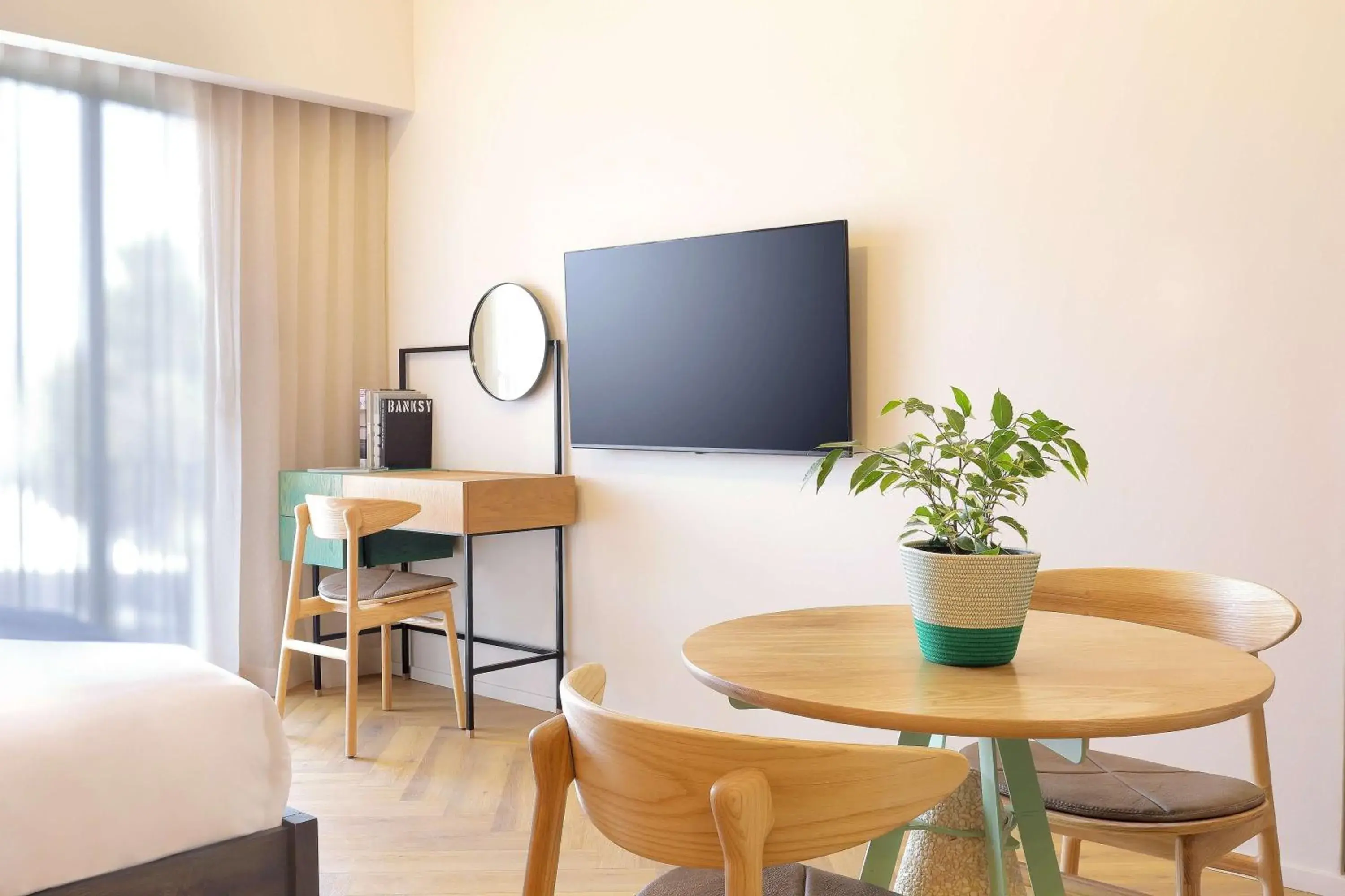 Dining area, Bed in Hyatt House Johannesburg, Sandton Dining area, Bed in Hyatt House Johannesburg, Sandton