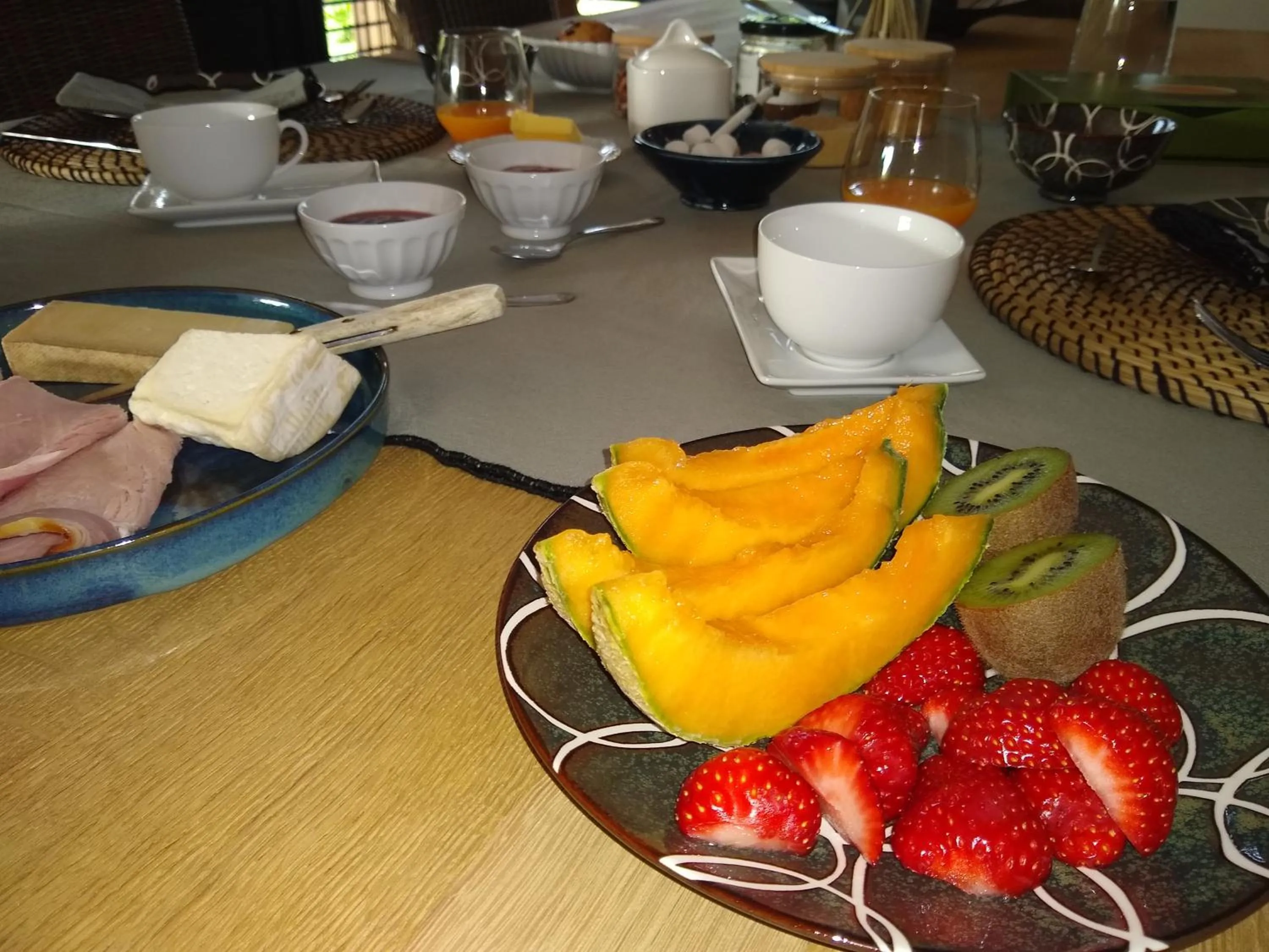 Breakfast in Les Agapanthes