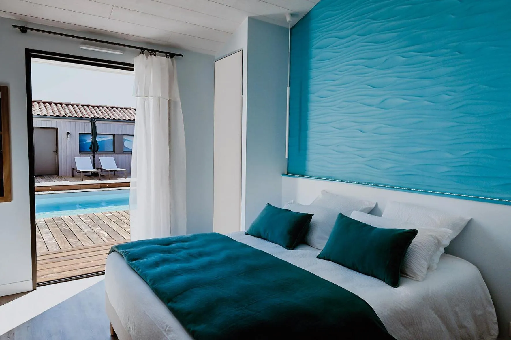 Photo of the whole room, Bed in L'envie