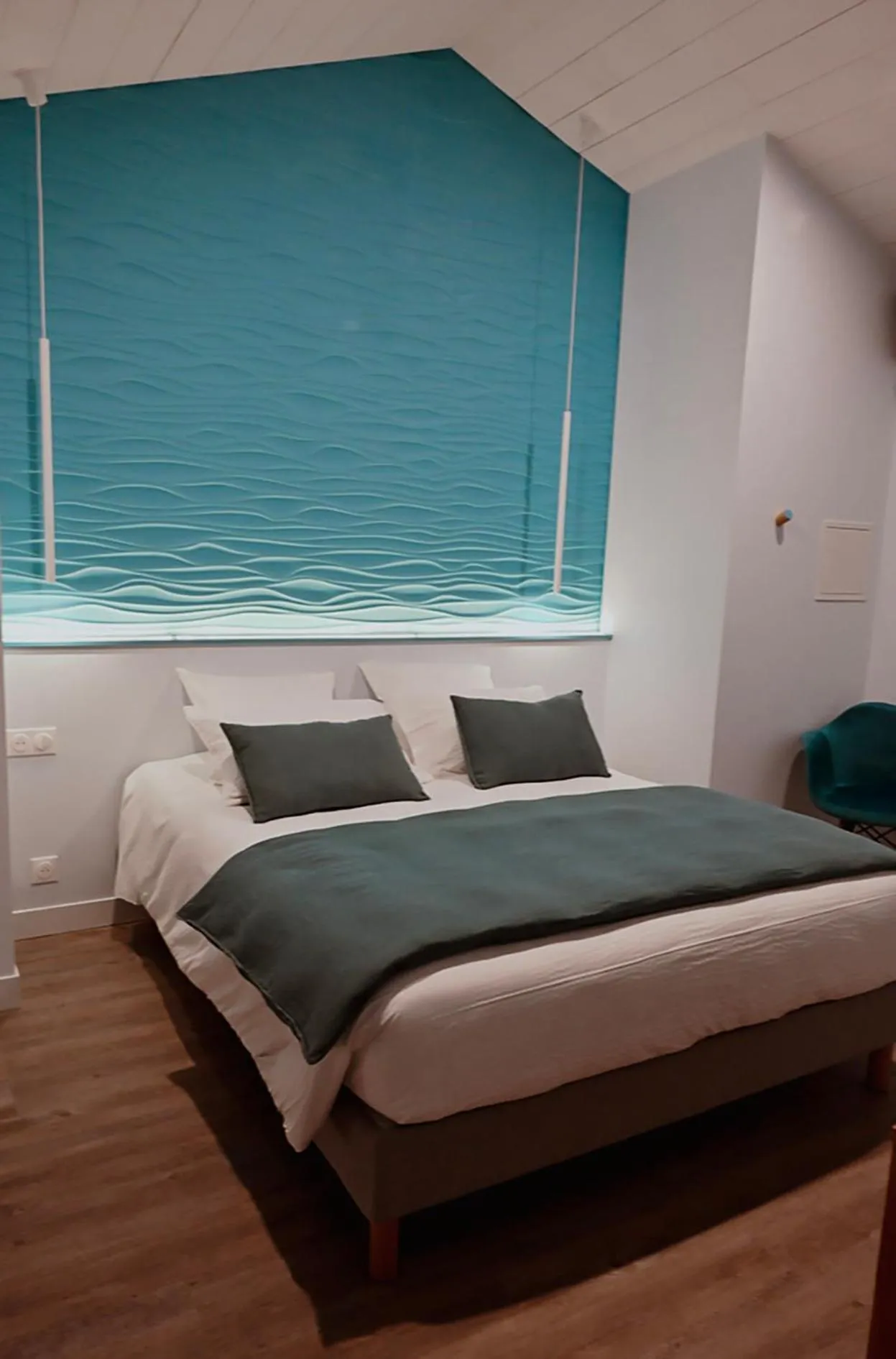 Photo of the whole room, Bed in L'envie