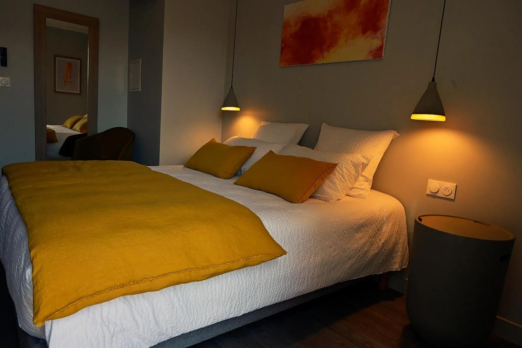 Photo of the whole room, Bed in L'envie