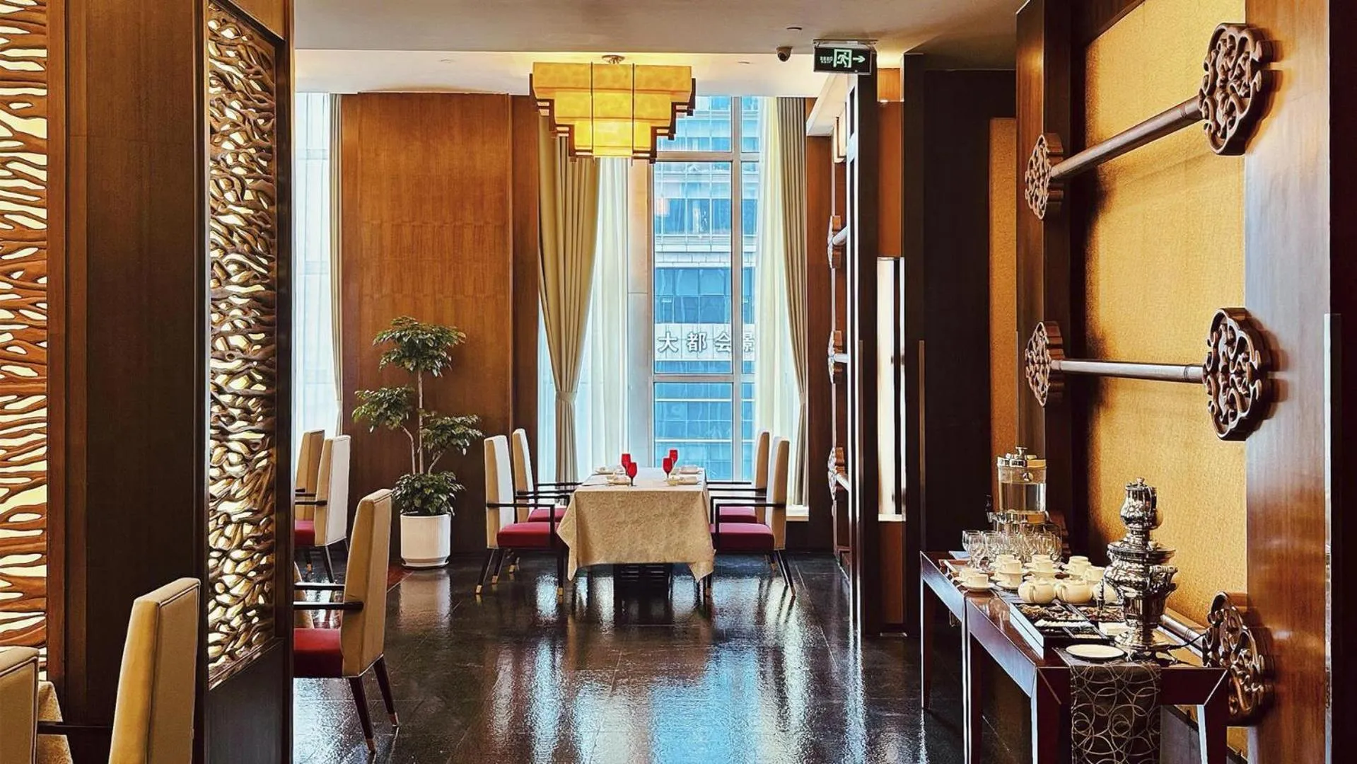 Restaurant/places to eat in Kempinski Hotel Dalian