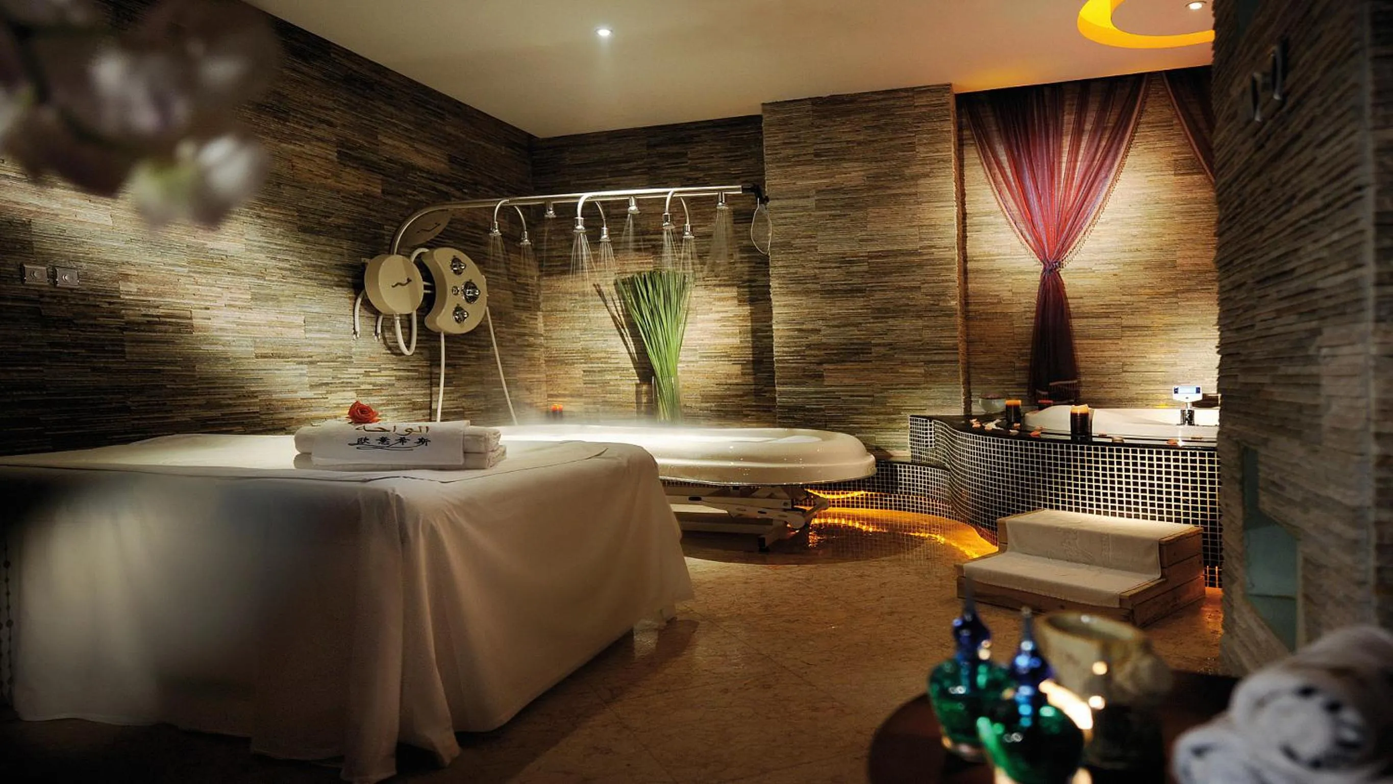Spa and wellness centre/facilities, Bed in Kempinski Hotel Dalian