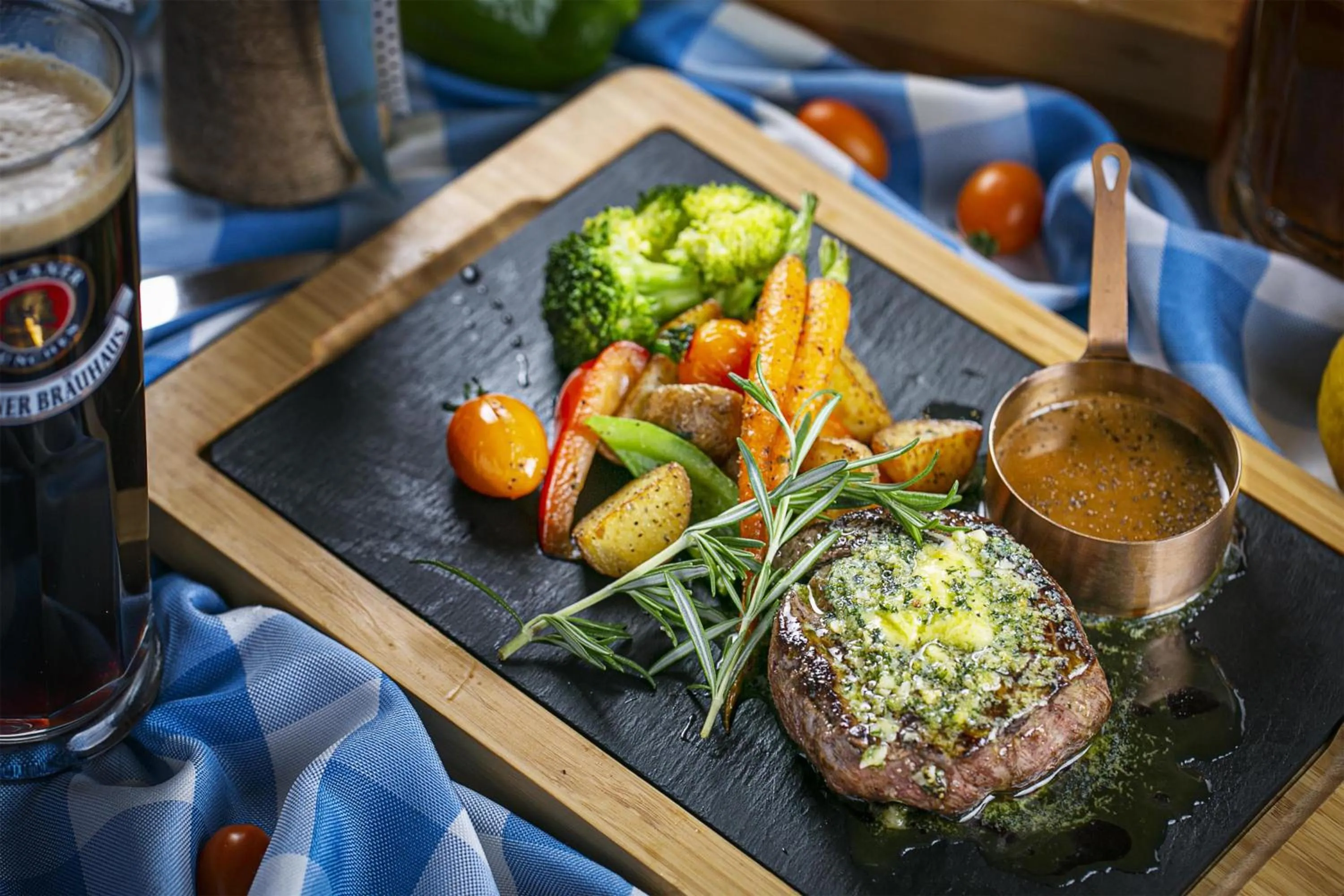 Restaurant/places to eat in Kempinski Hotel Dalian