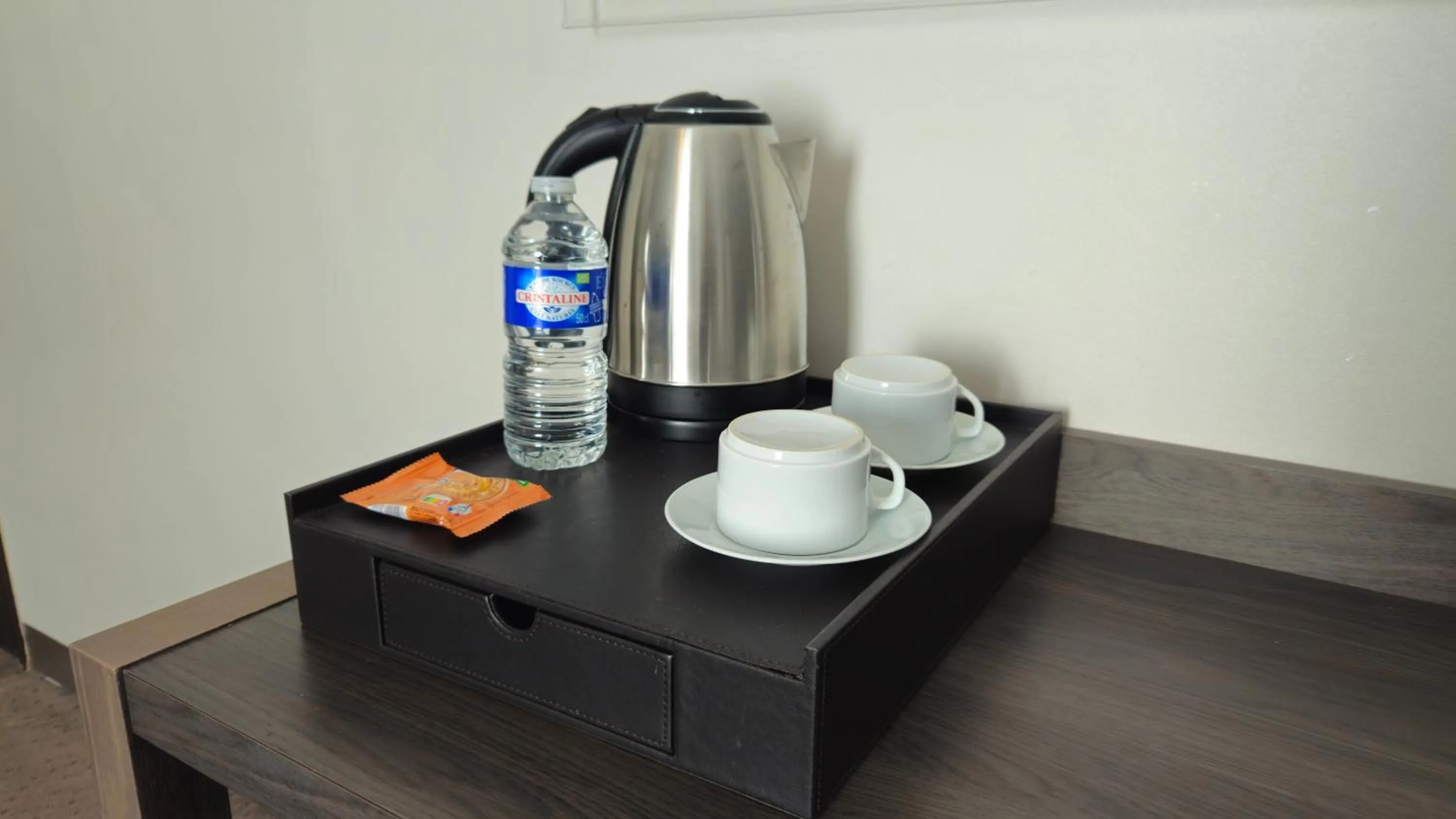 Coffee/tea facilities in Best Western Hotel Acadie Paris Nord Villepinte
