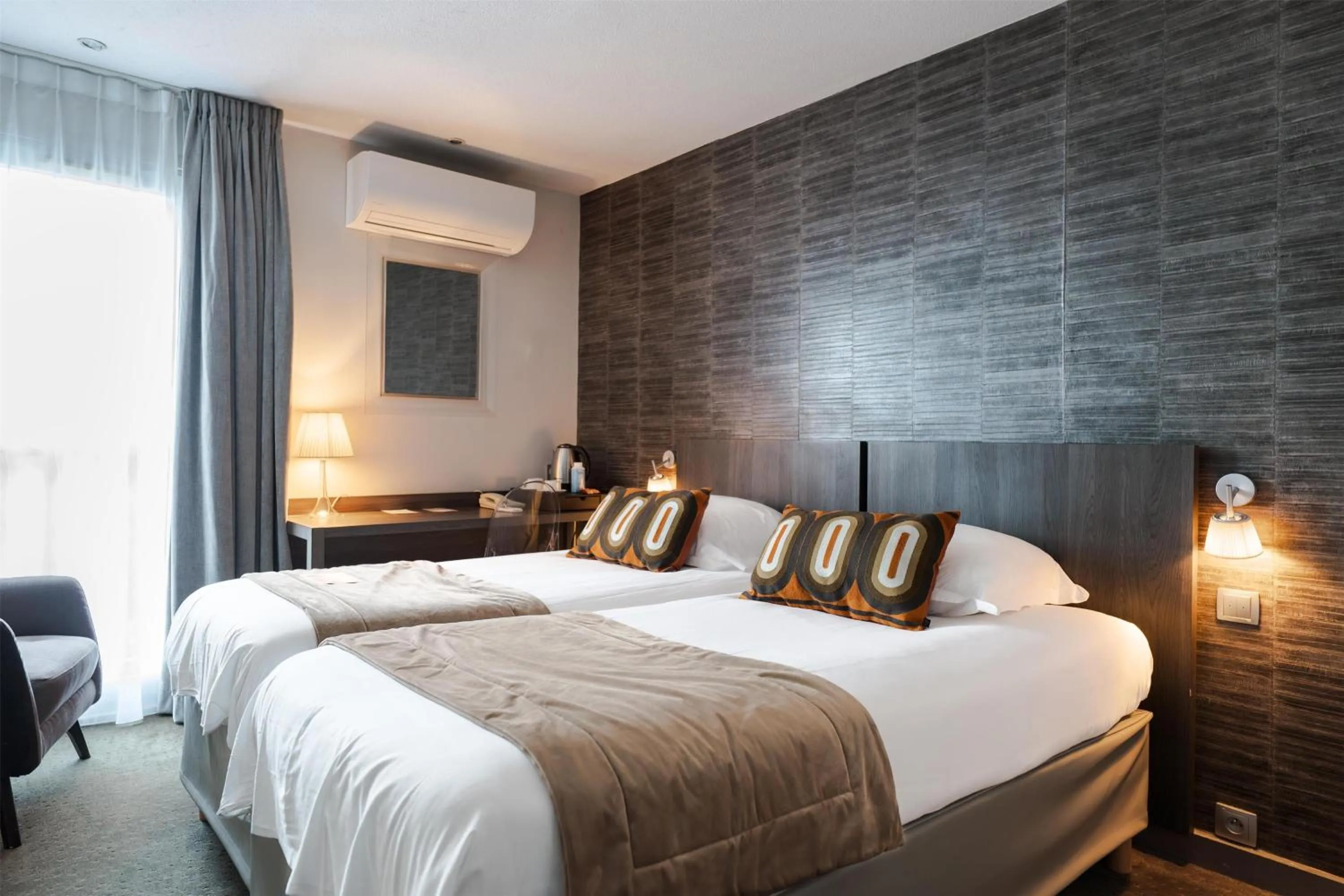 Bedroom, Bed in Best Western Hotel Acadie Paris Nord Villepinte