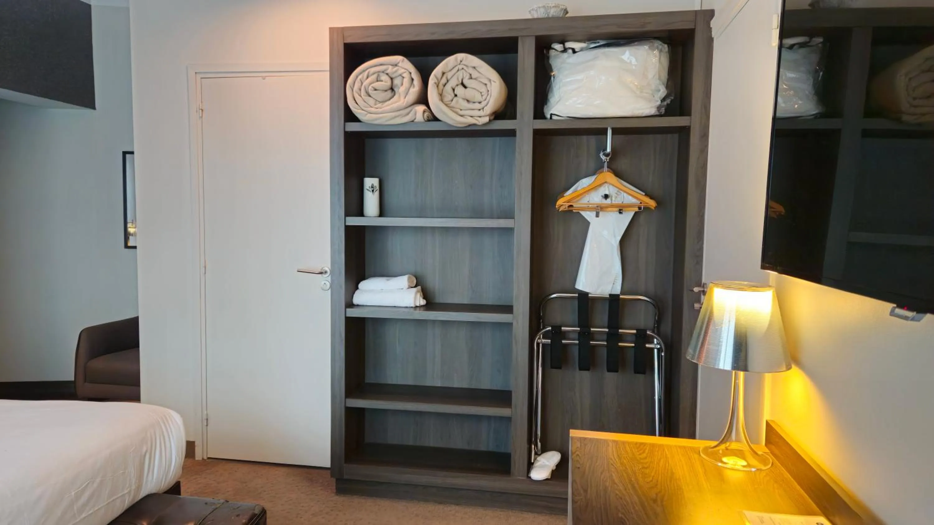 Photo of the whole room, Bed in Best Western Hotel Acadie Paris Nord Villepinte