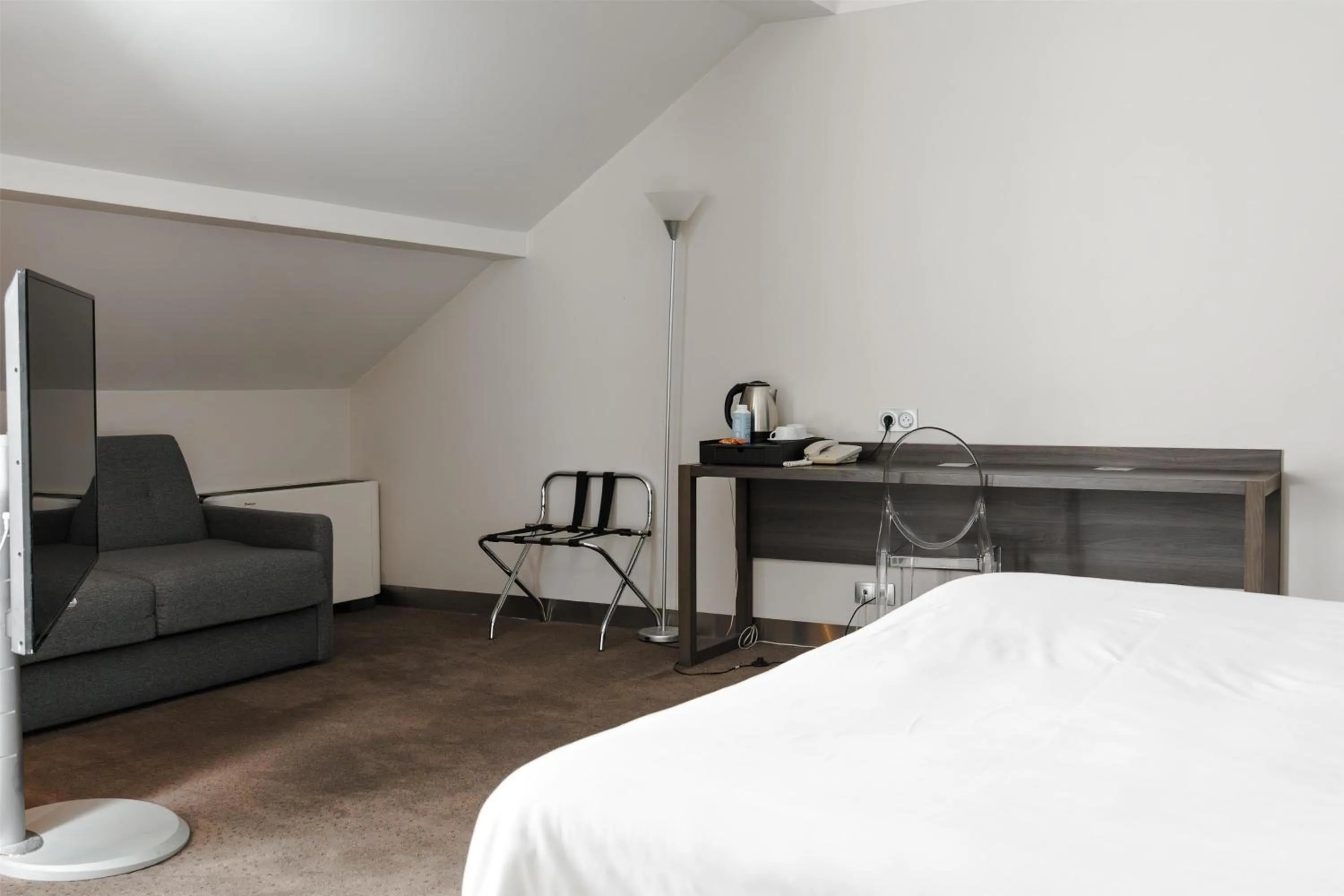 Bedroom, Bed in Best Western Hotel Acadie Paris Nord Villepinte
