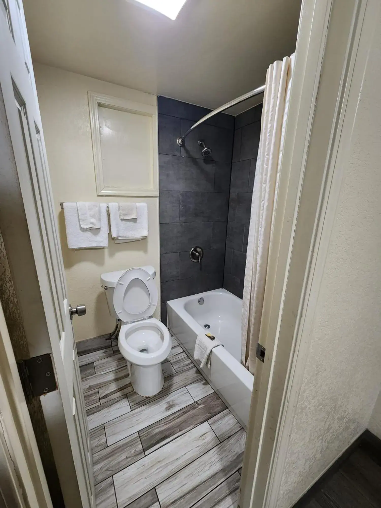 Green Garden Inn Green Garden Inn