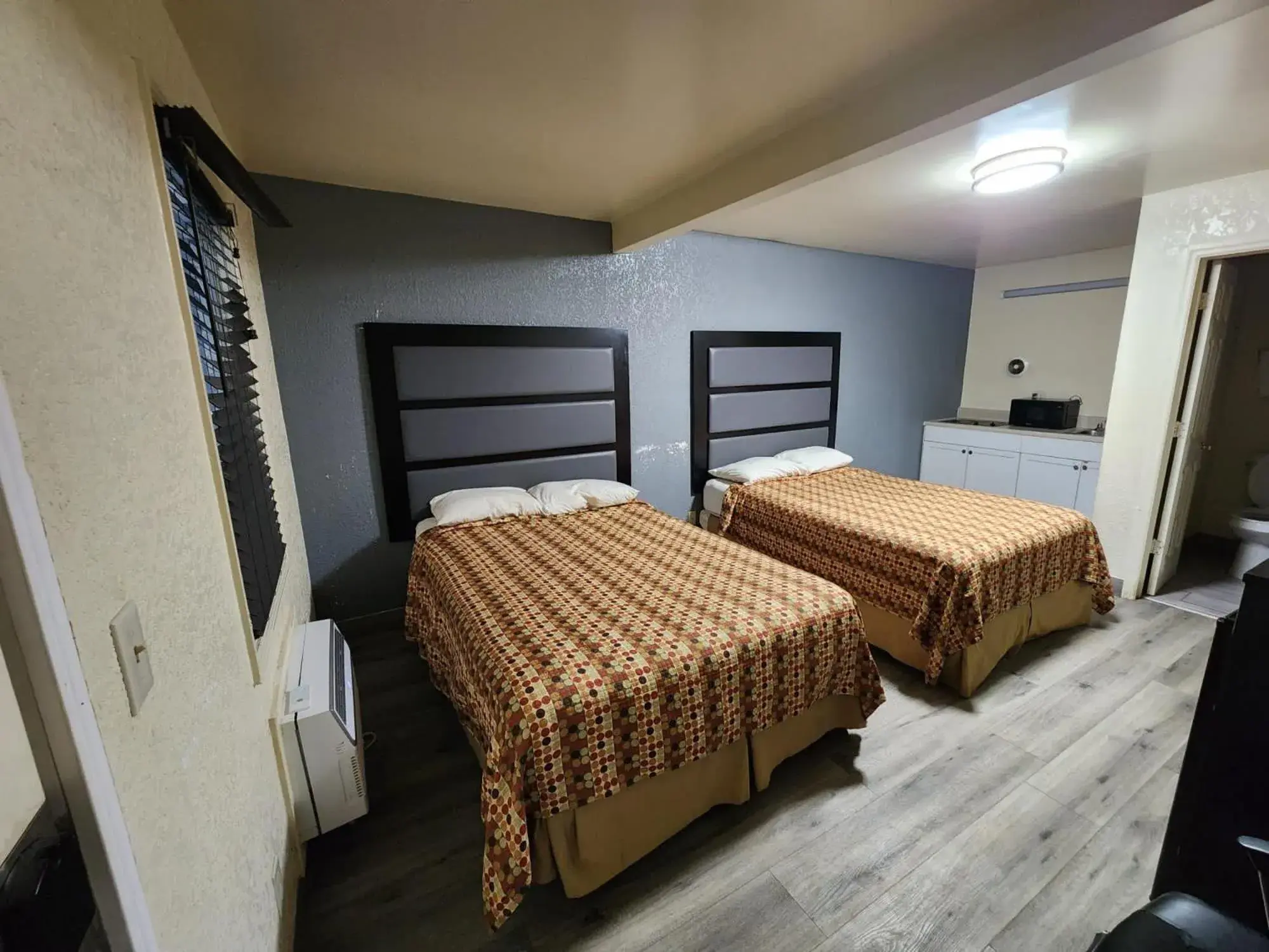 Bed in Green Garden Inn Bed in Green Garden Inn