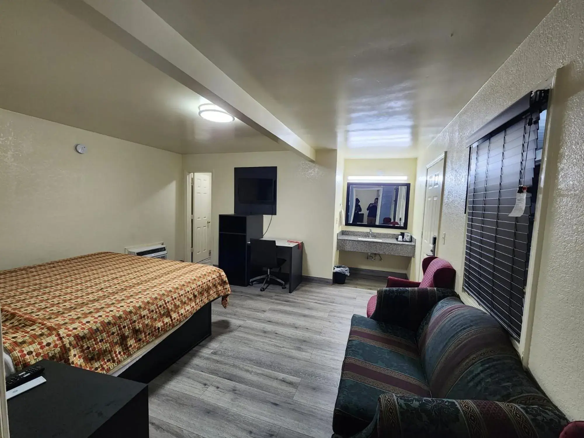 Bed in Green Garden Inn Bed in Green Garden Inn