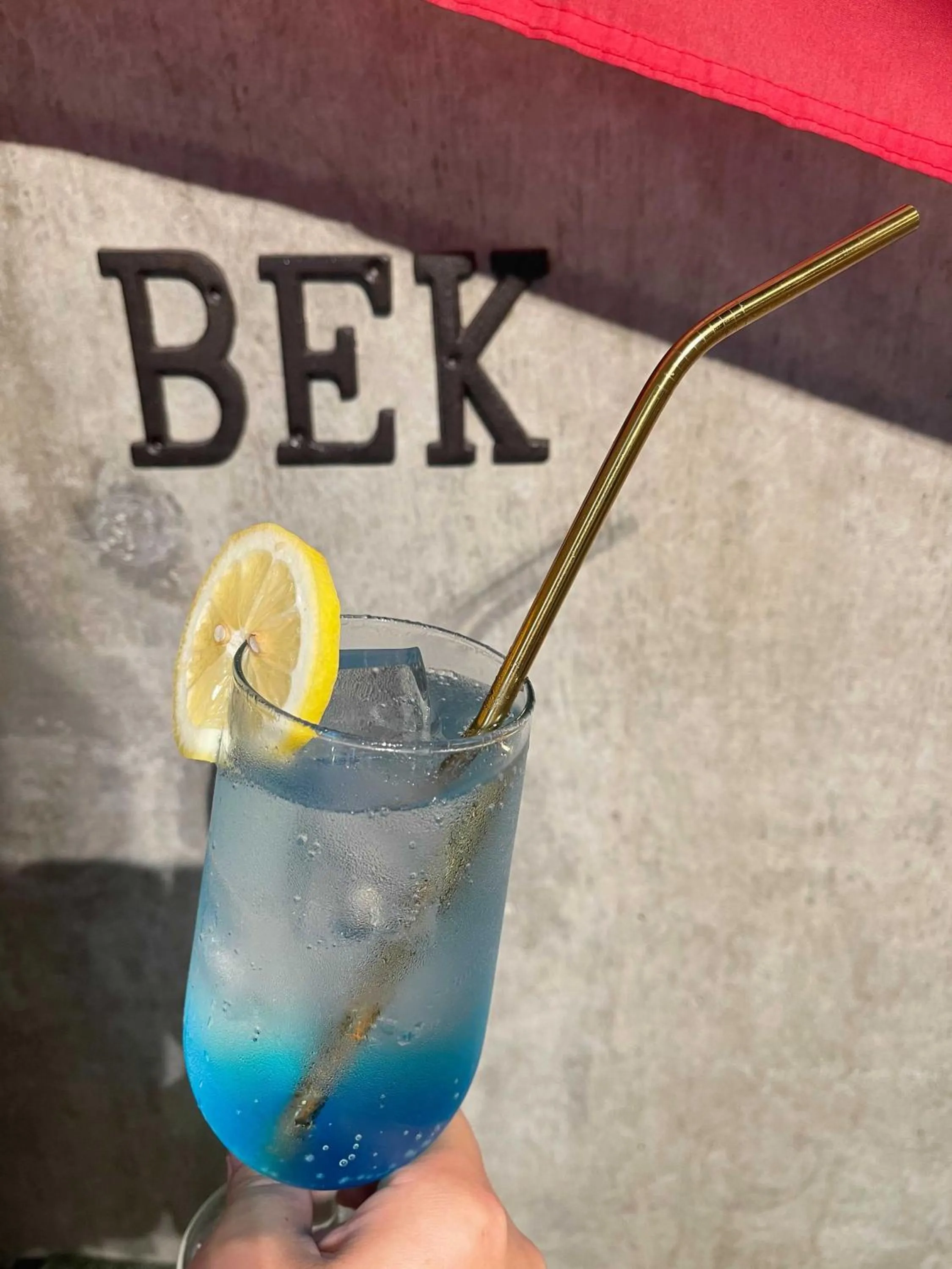 Restaurant/places to eat in Blue Entrance