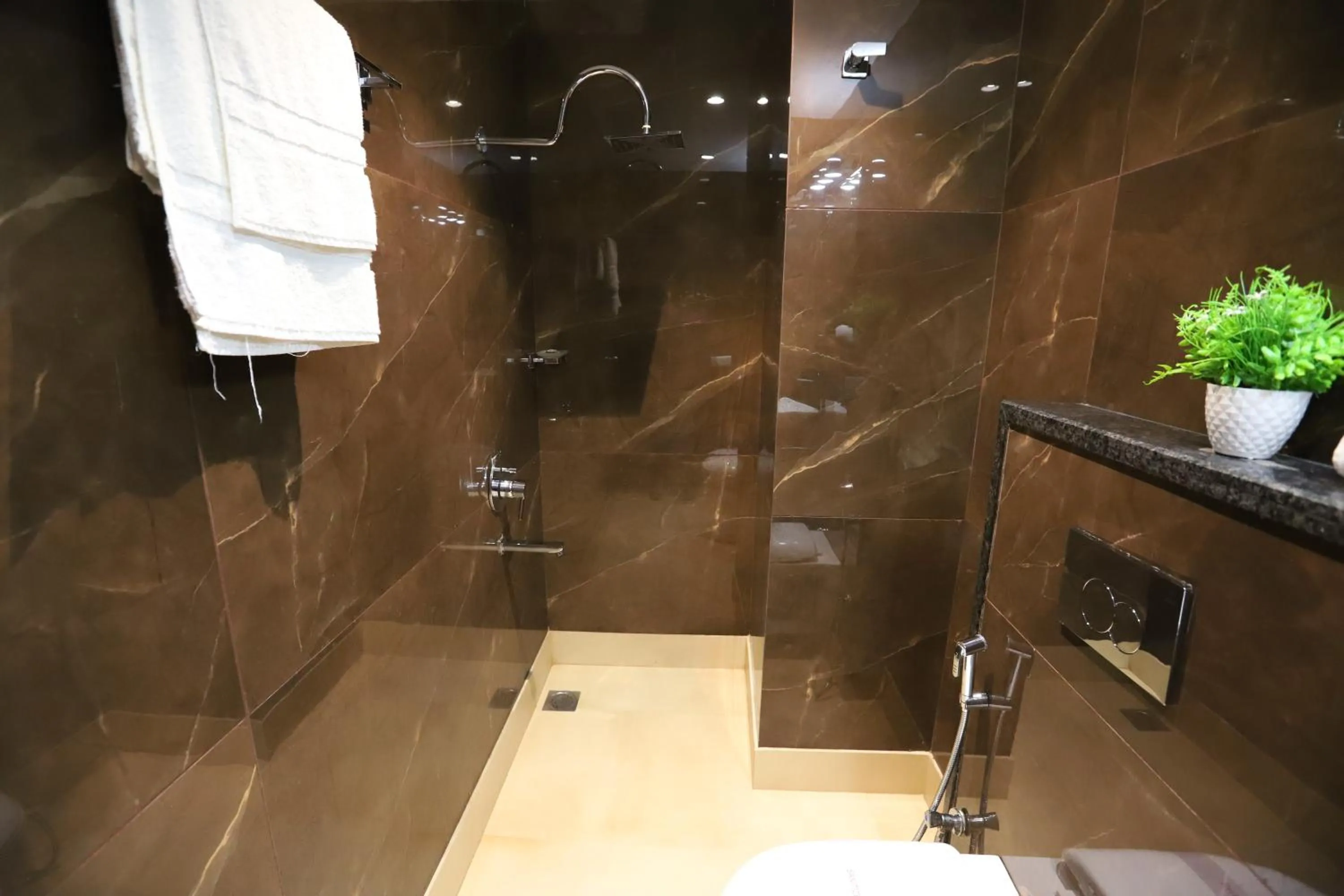 Bathroom in Hotel The Magic Tree - Paharganj New Delhi