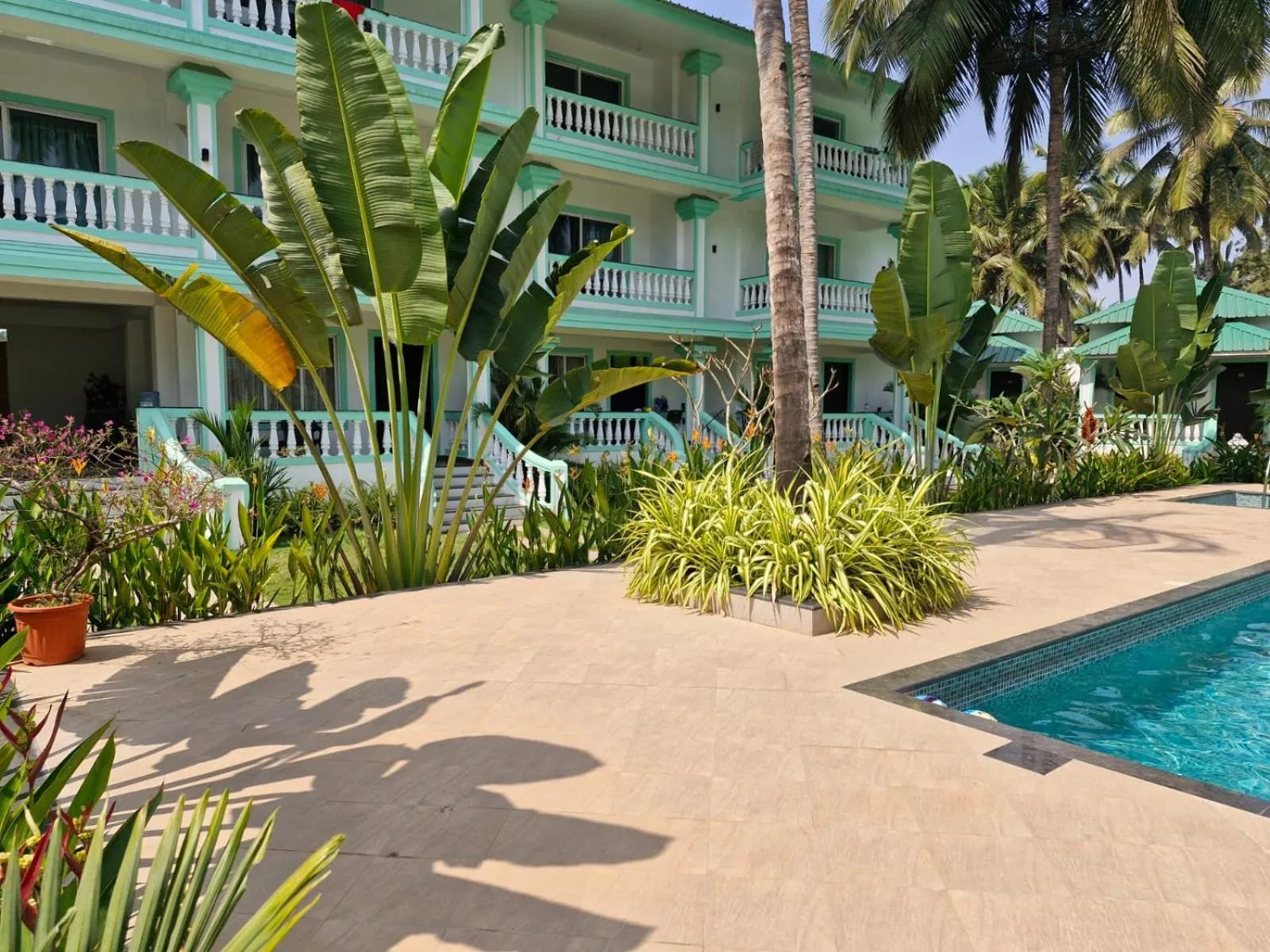 Pool view in D7 La Serene
