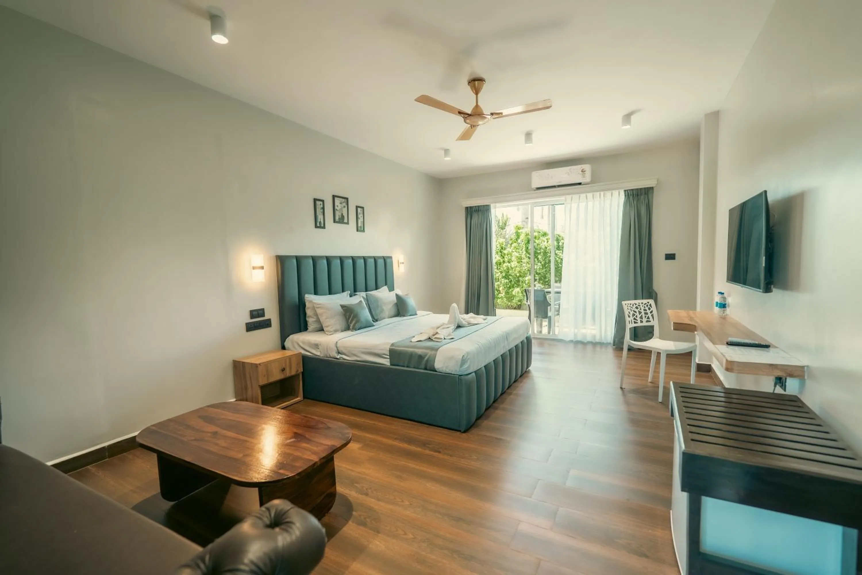 Bedroom, Bed in D7 La Serene