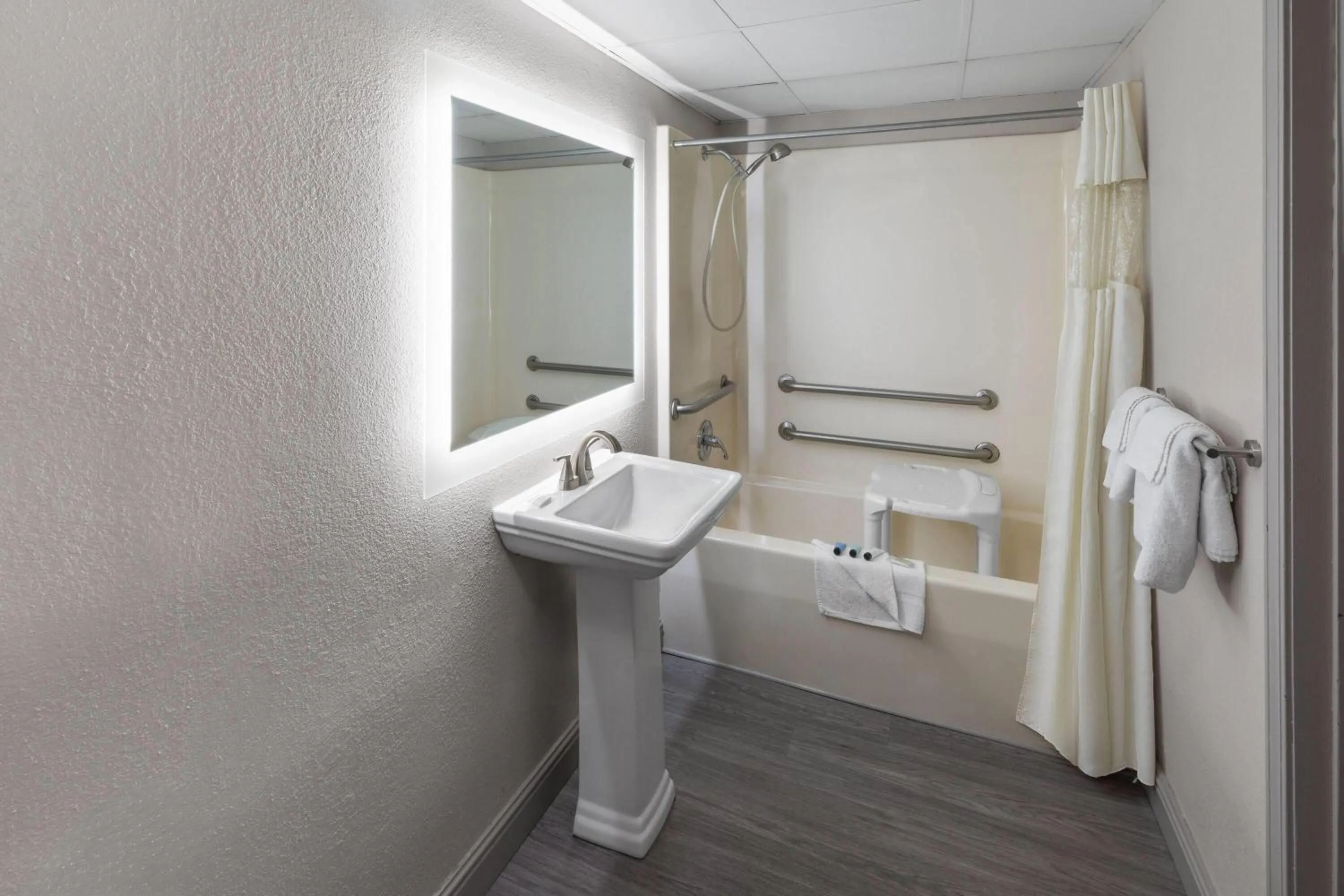 Bathroom in Angel Inn Near IMAX, a Travelodge by Wyndham