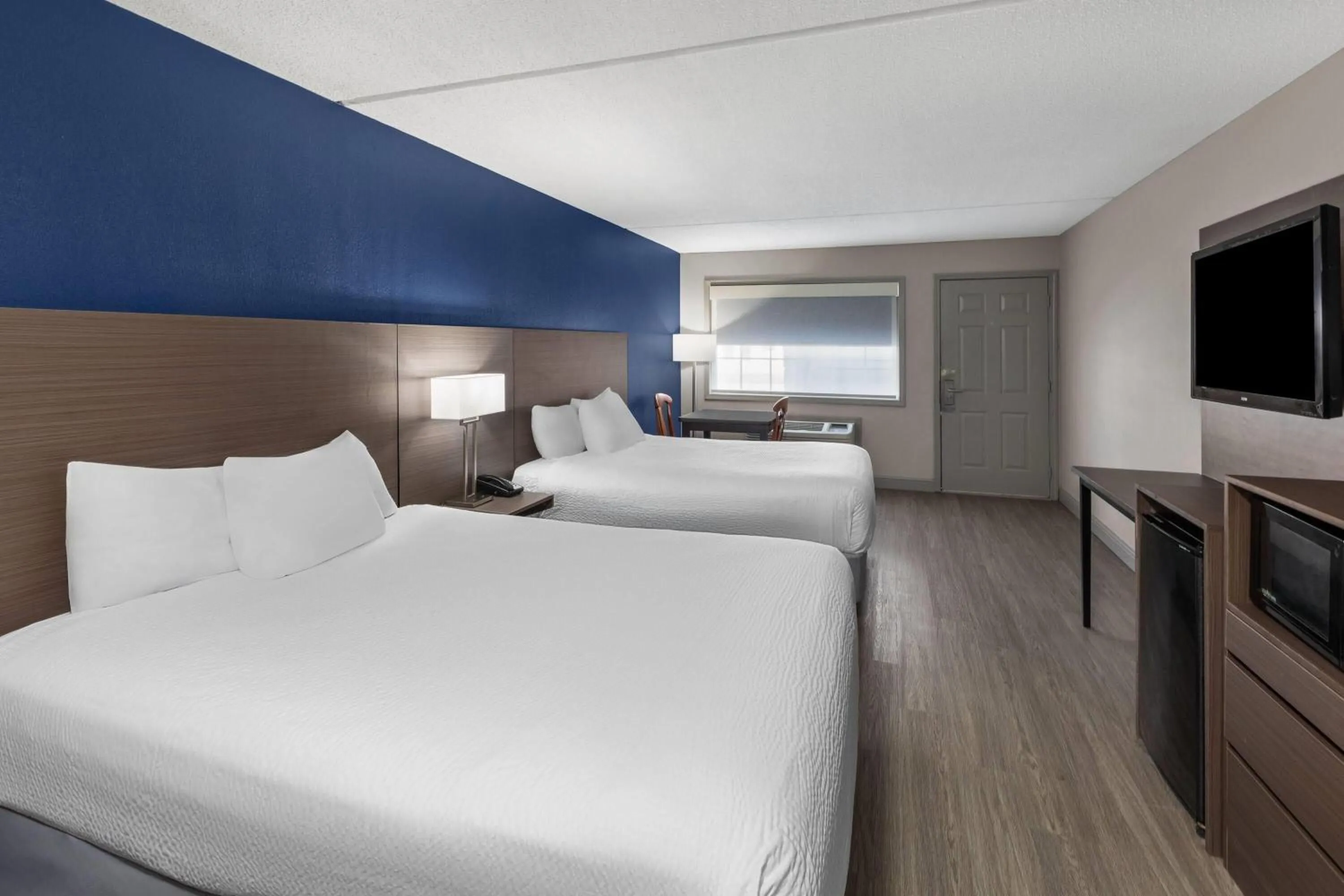 Photo of the whole room, Bed in Angel Inn Near IMAX, a Travelodge by Wyndham