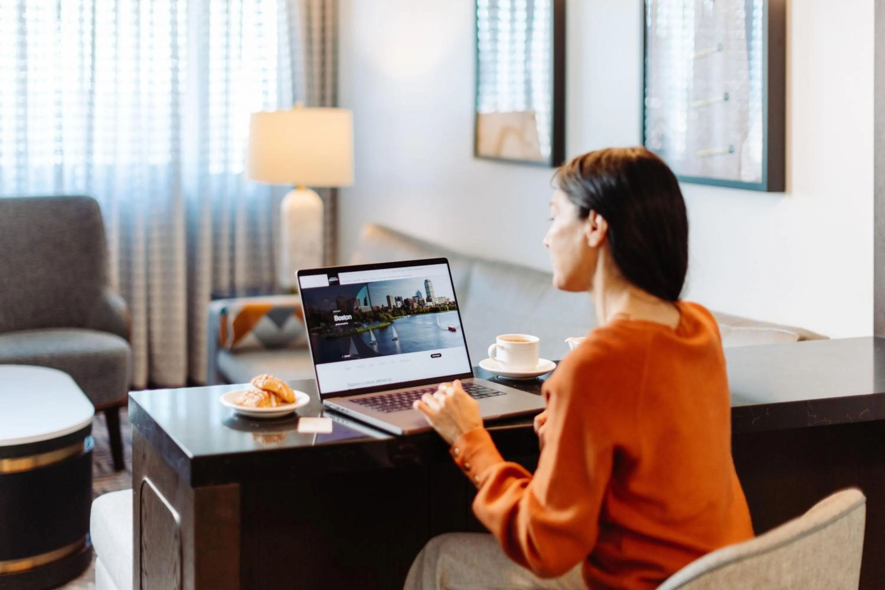 Photo of the whole room in Boston Marriott Copley Place