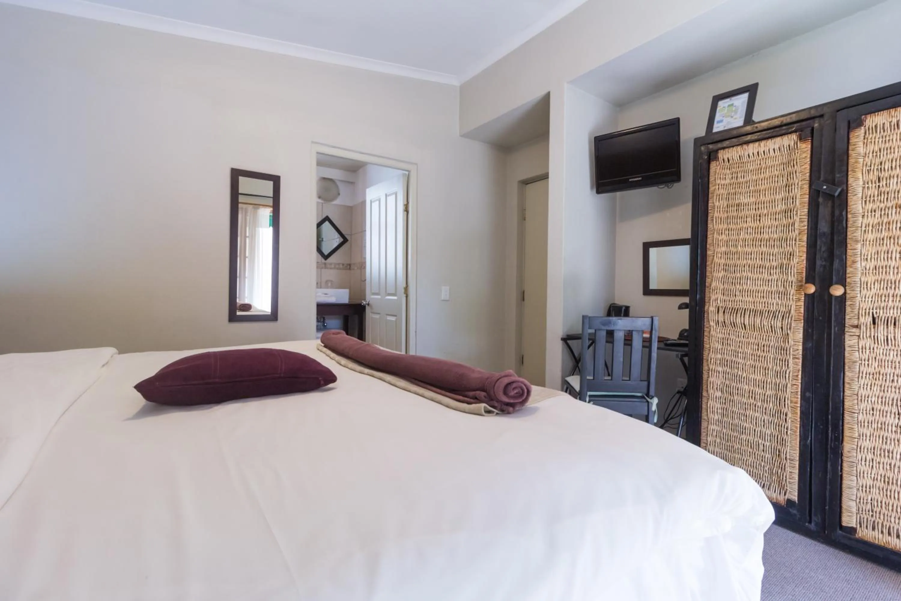 Bed in Charlie's Spot - The Gardens