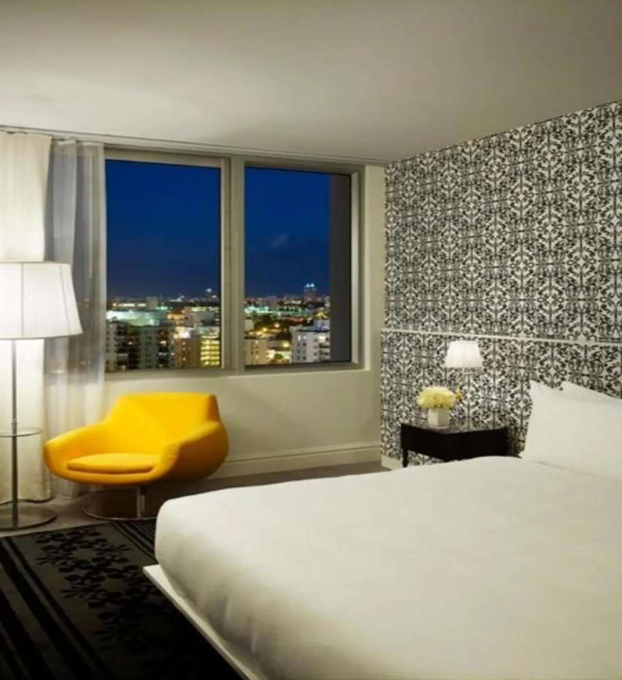 Bed in Mondrian South Beach