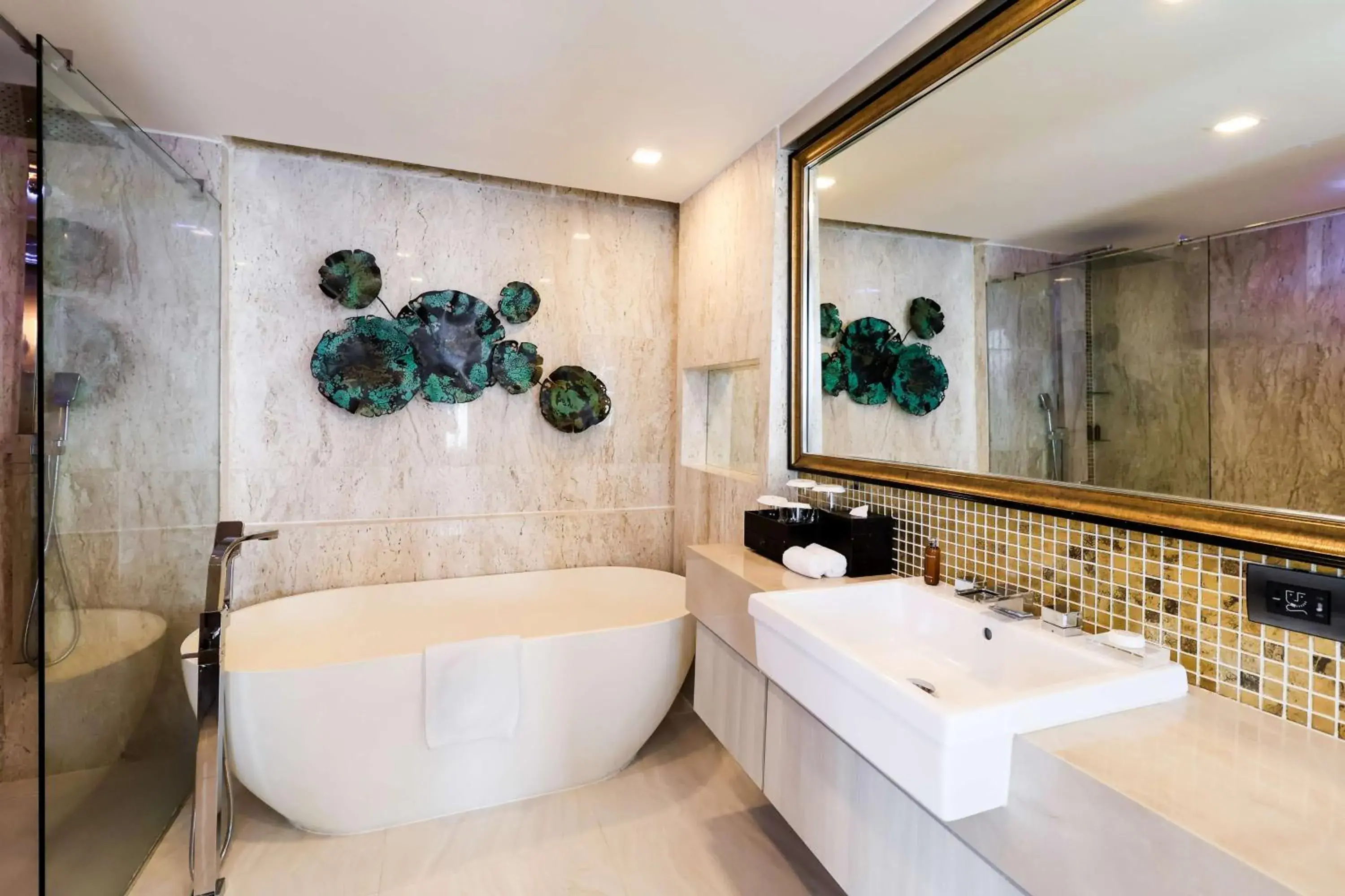 Bathroom in The Sanctuary Resort Pattaya, BW Signature Collection Bathroom in The Sanctuary Resort Pattaya, BW Signature Collection