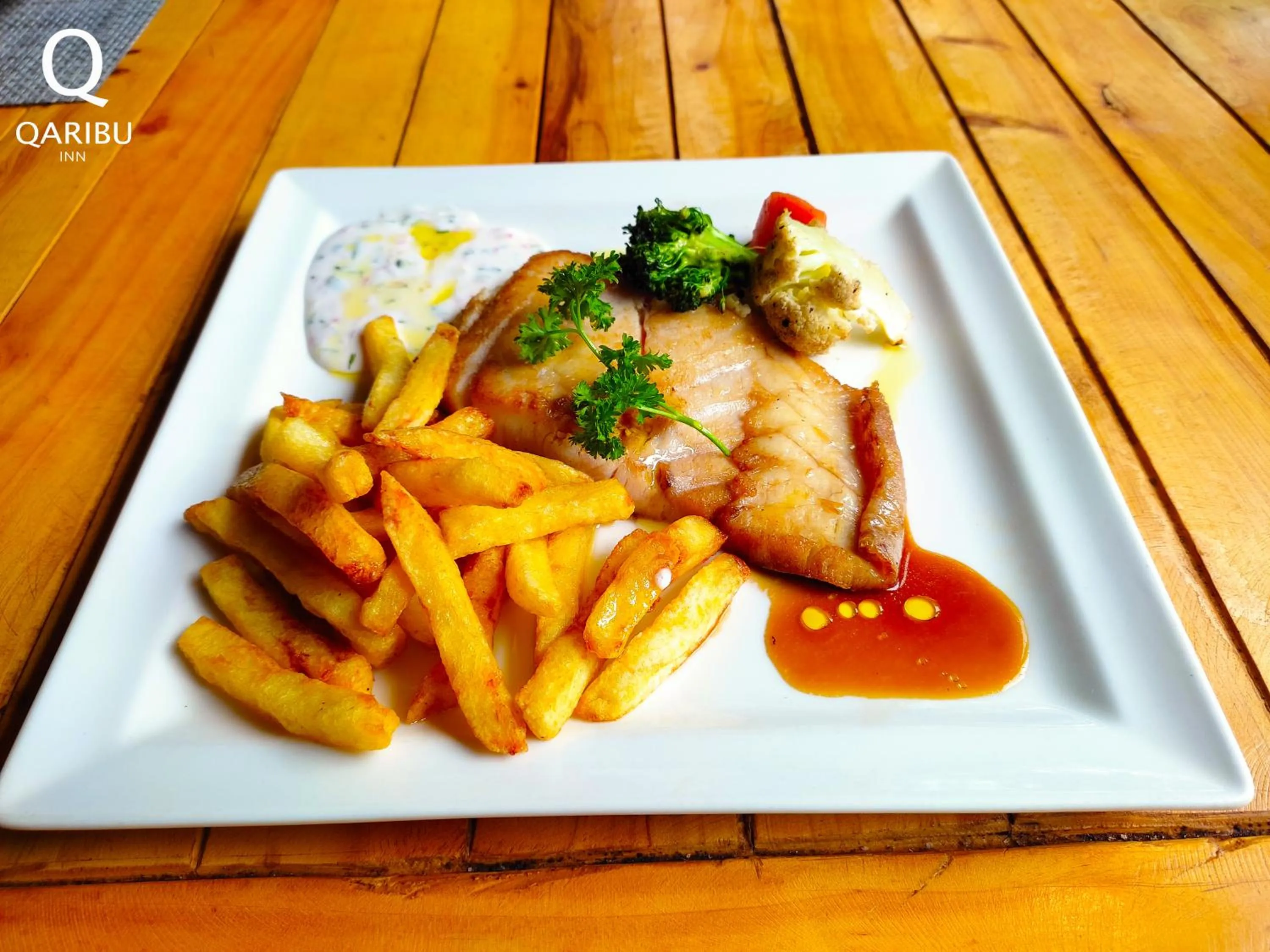 Food and drinks in Qaribu Inn Boutique Hotel Nairobi