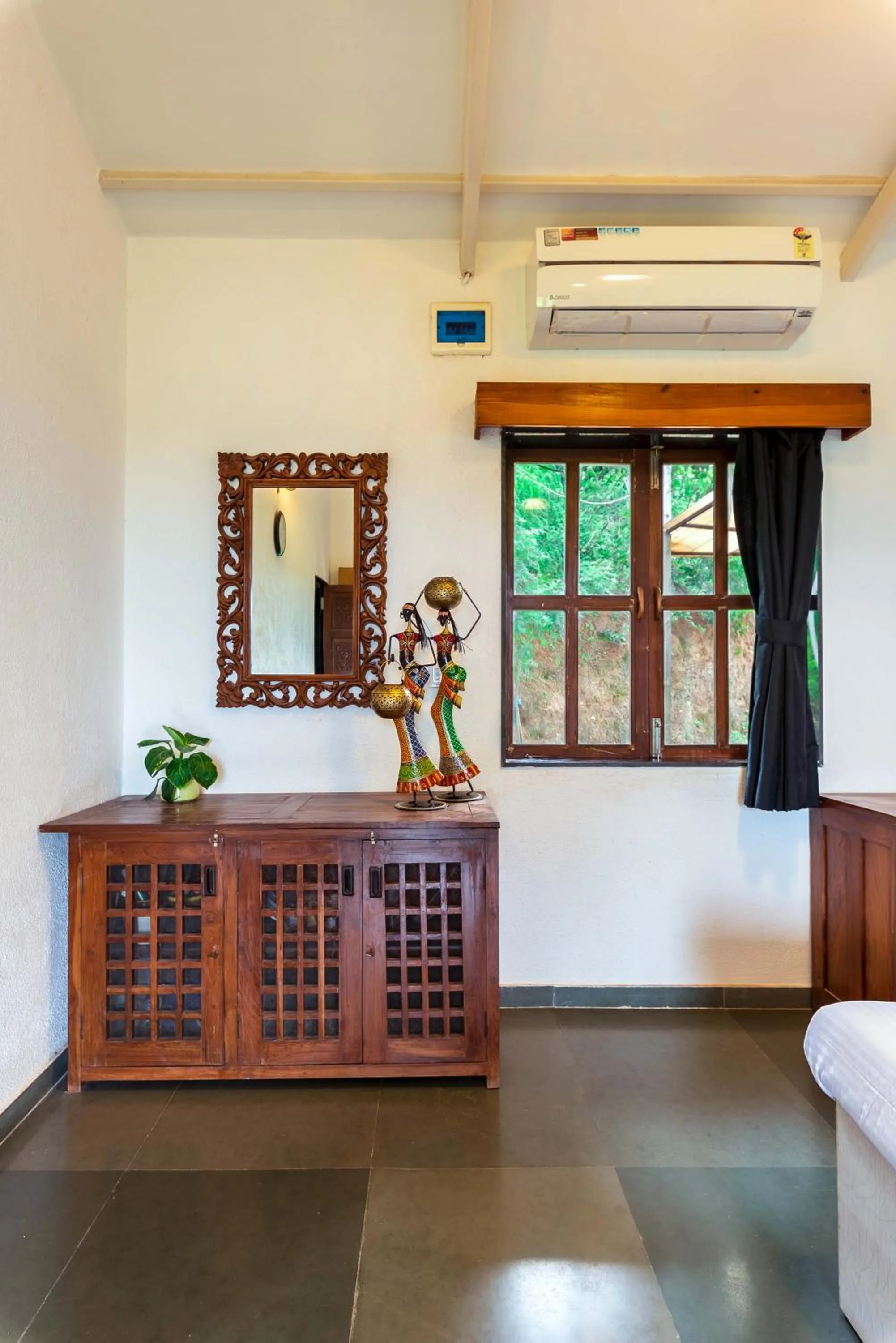 Bedroom in SaffronStays Le Soil, Igatpuri - pet-friendly villa with viewing deck for panoramic views