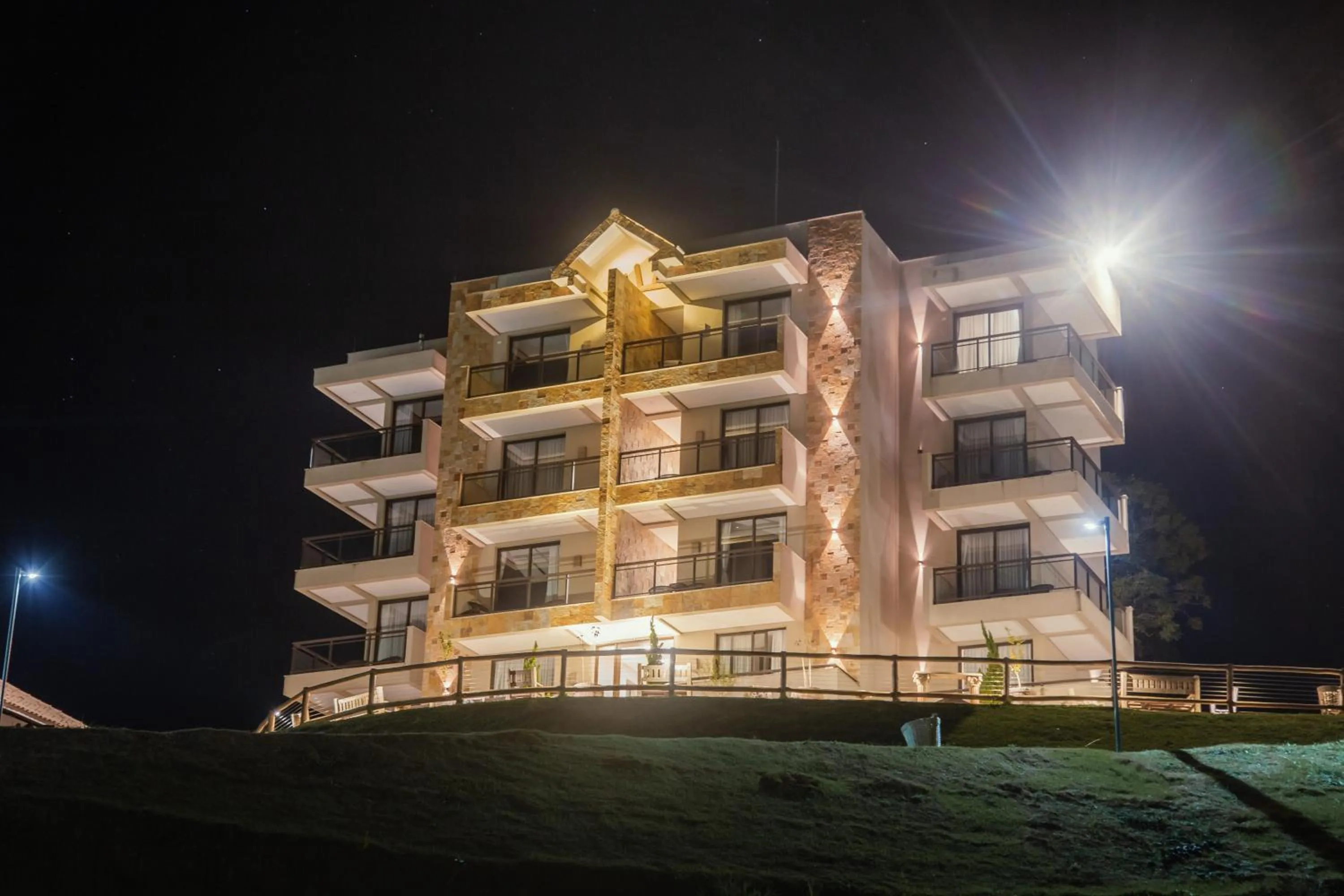 Property building in Hotel Chalés Capitanias