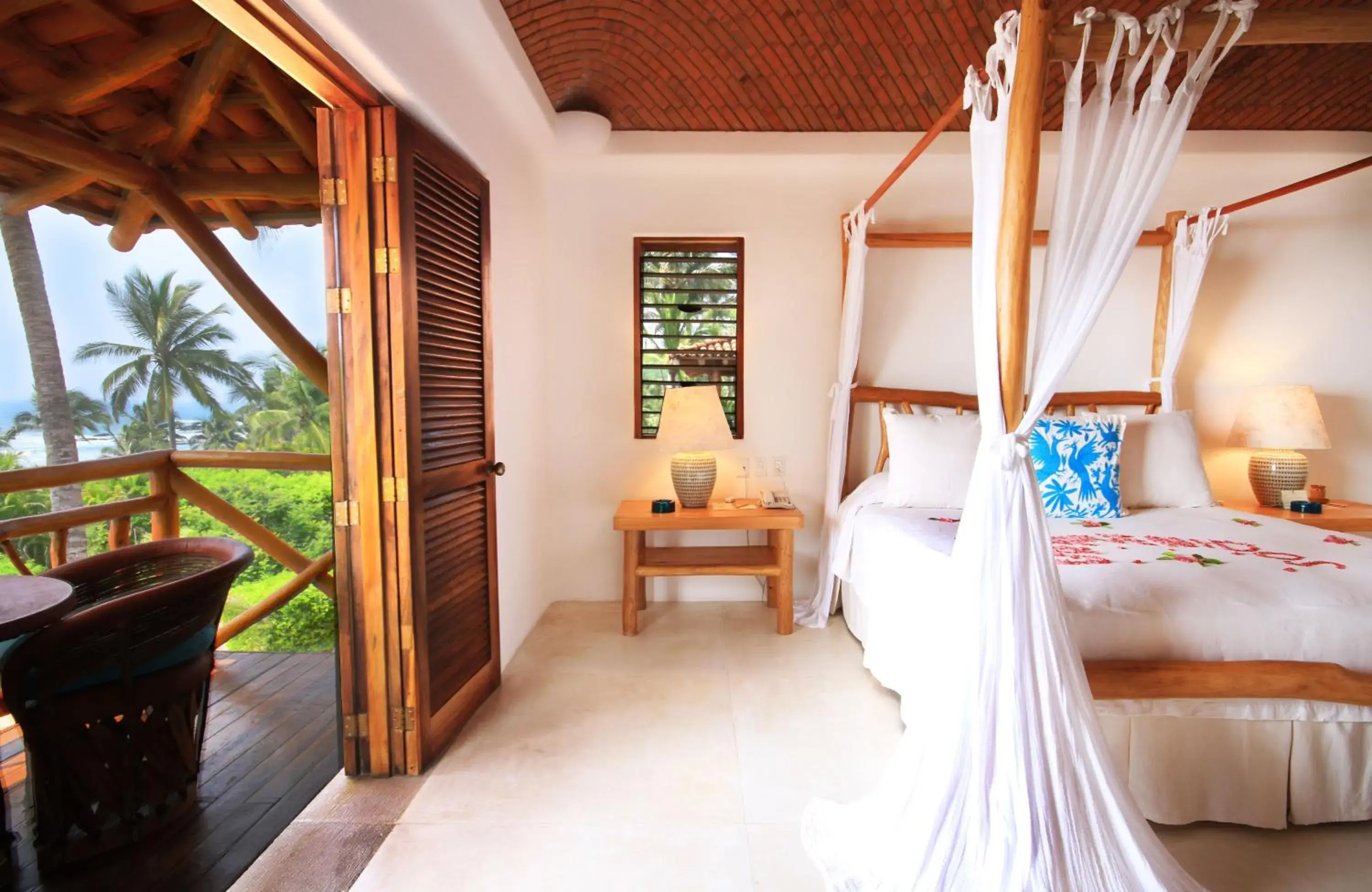 Photo of the whole room, Bed in Las Alamandas Photo of the whole room, Bed in Las Alamandas