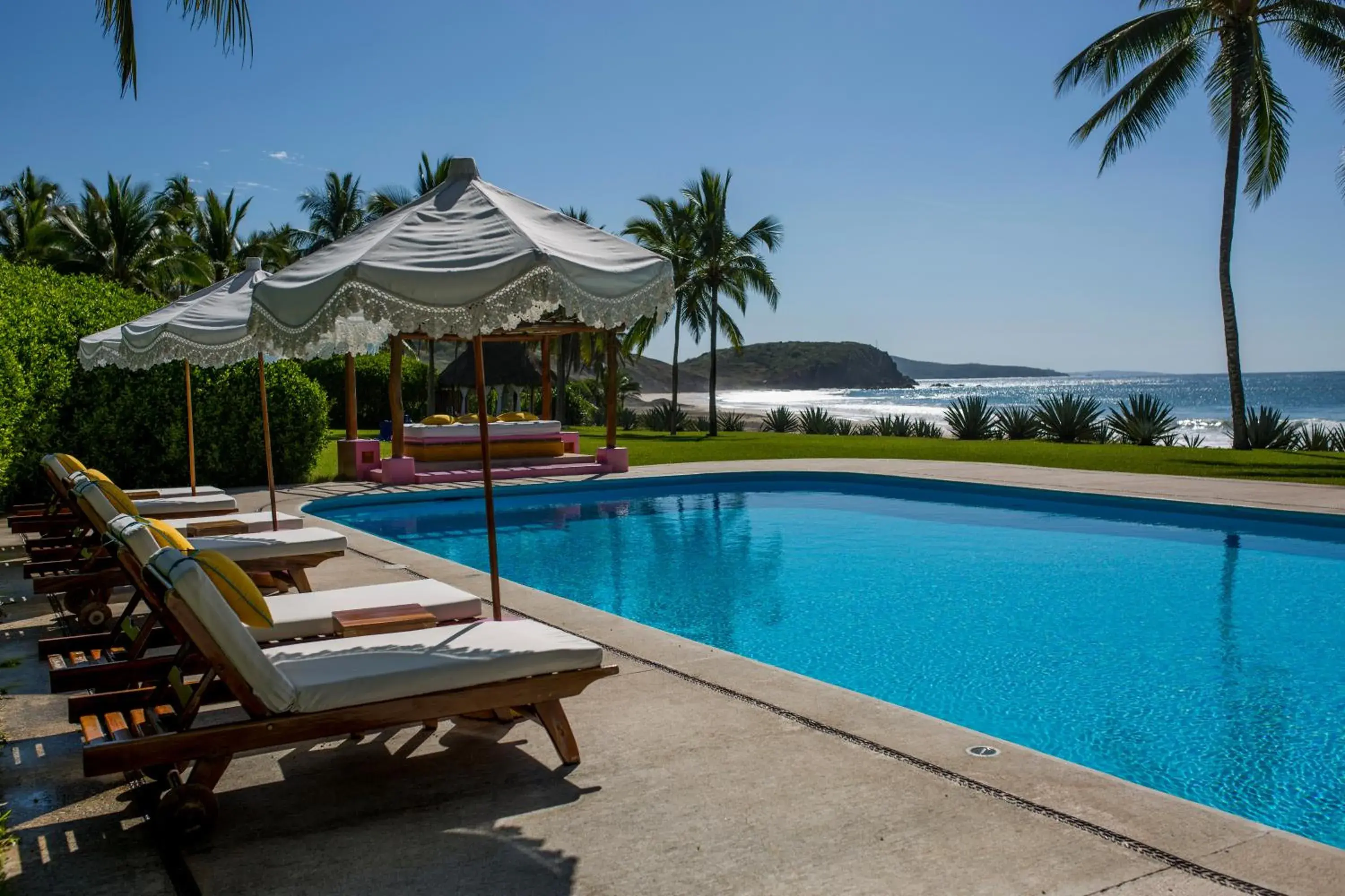 Swimming pool in Las Alamandas Swimming pool in Las Alamandas