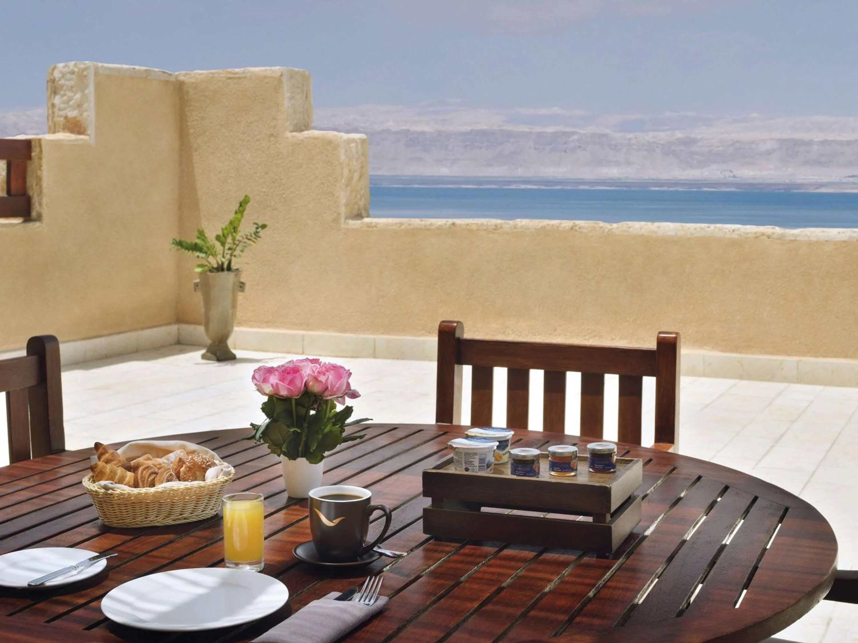 Photo of the whole room in Mövenpick Resort & Spa Dead Sea