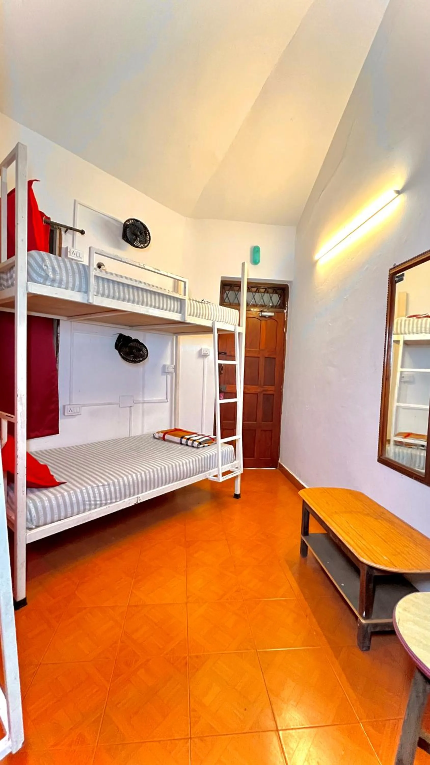 Bed in 6-Bed Mixed Dormitory Room in Mitra Hostel Vagator