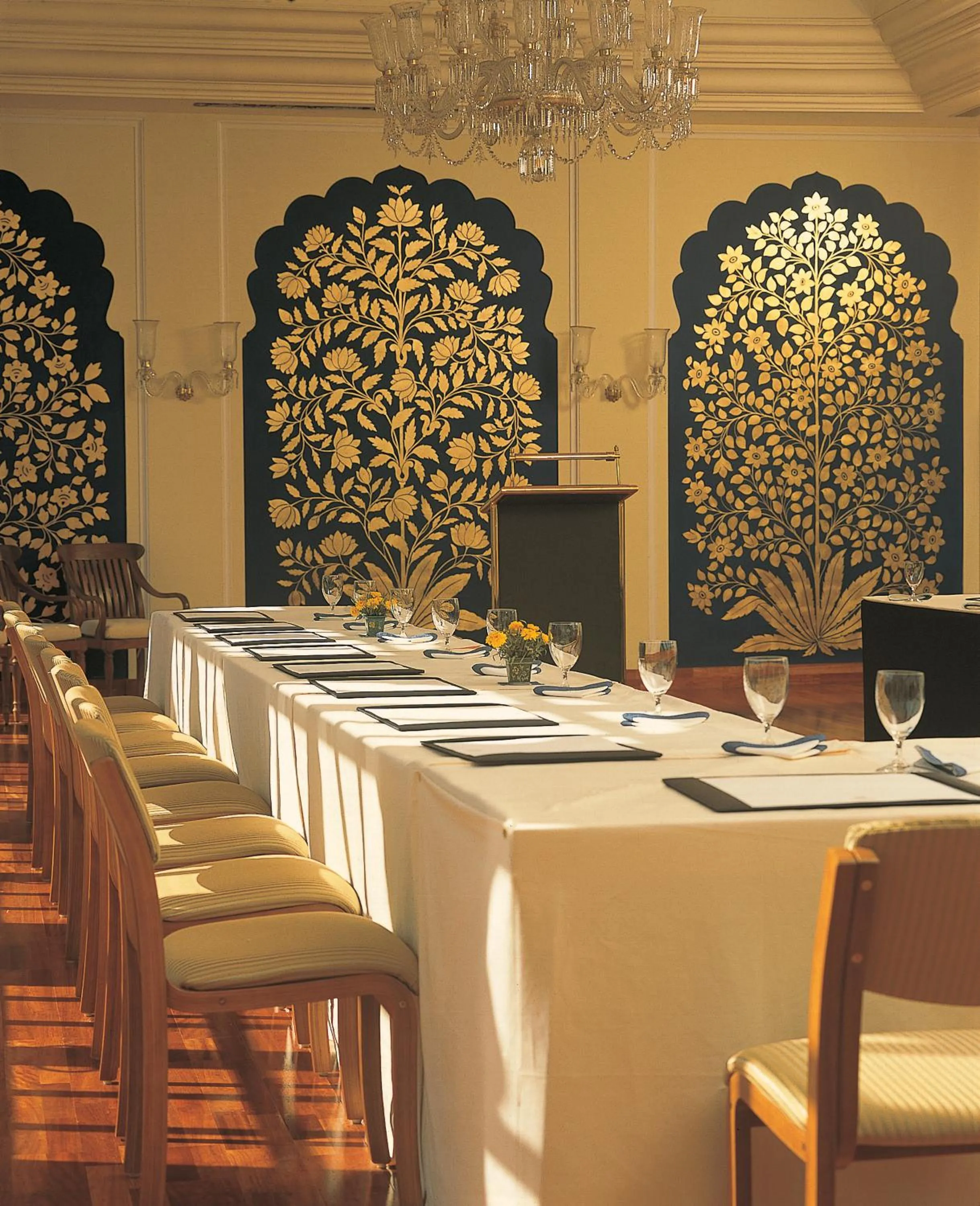 Meeting/conference room in The Oberoi Vanyavilas Wildlife Resort, Ranthambhore