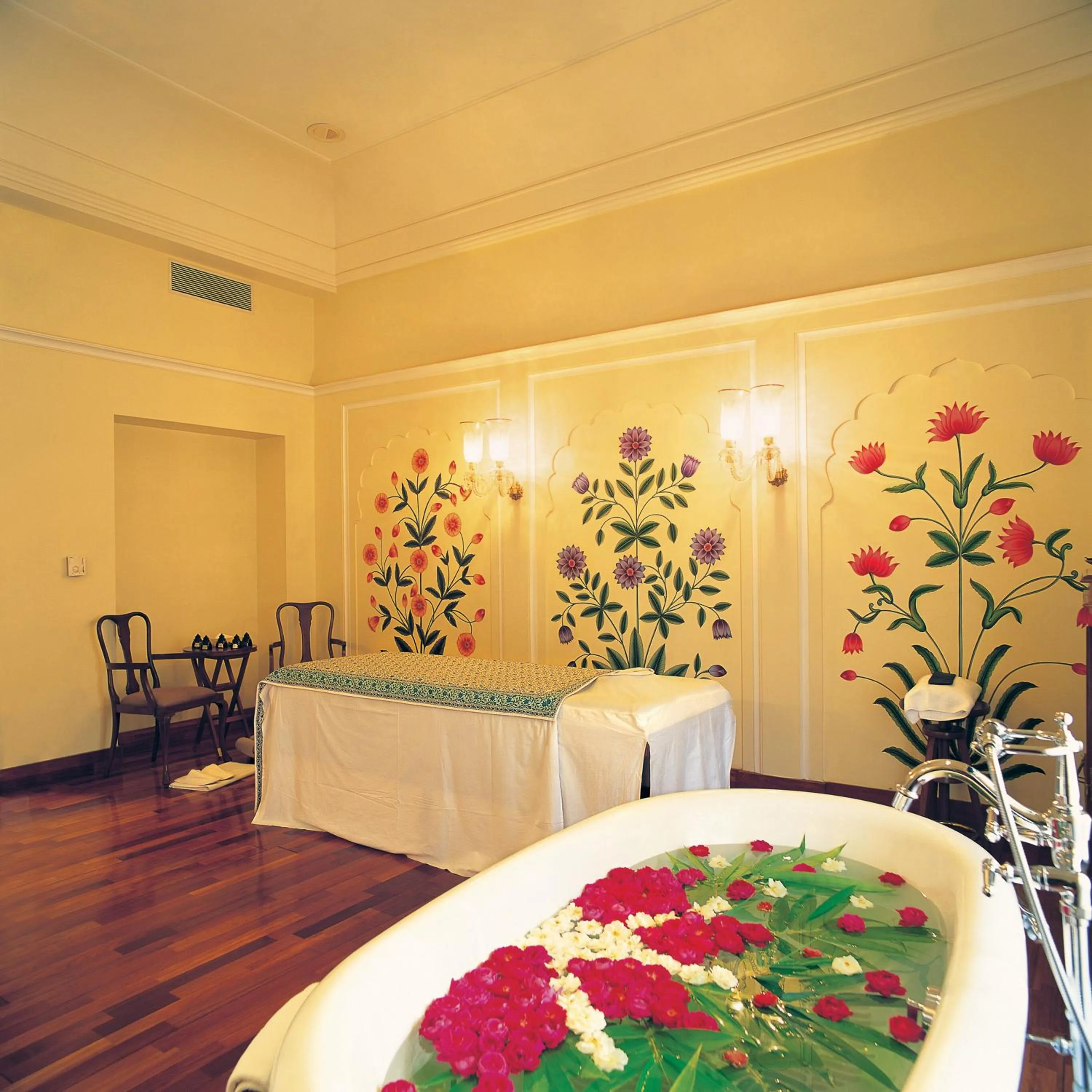 Massage in The Oberoi Vanyavilas Wildlife Resort, Ranthambhore