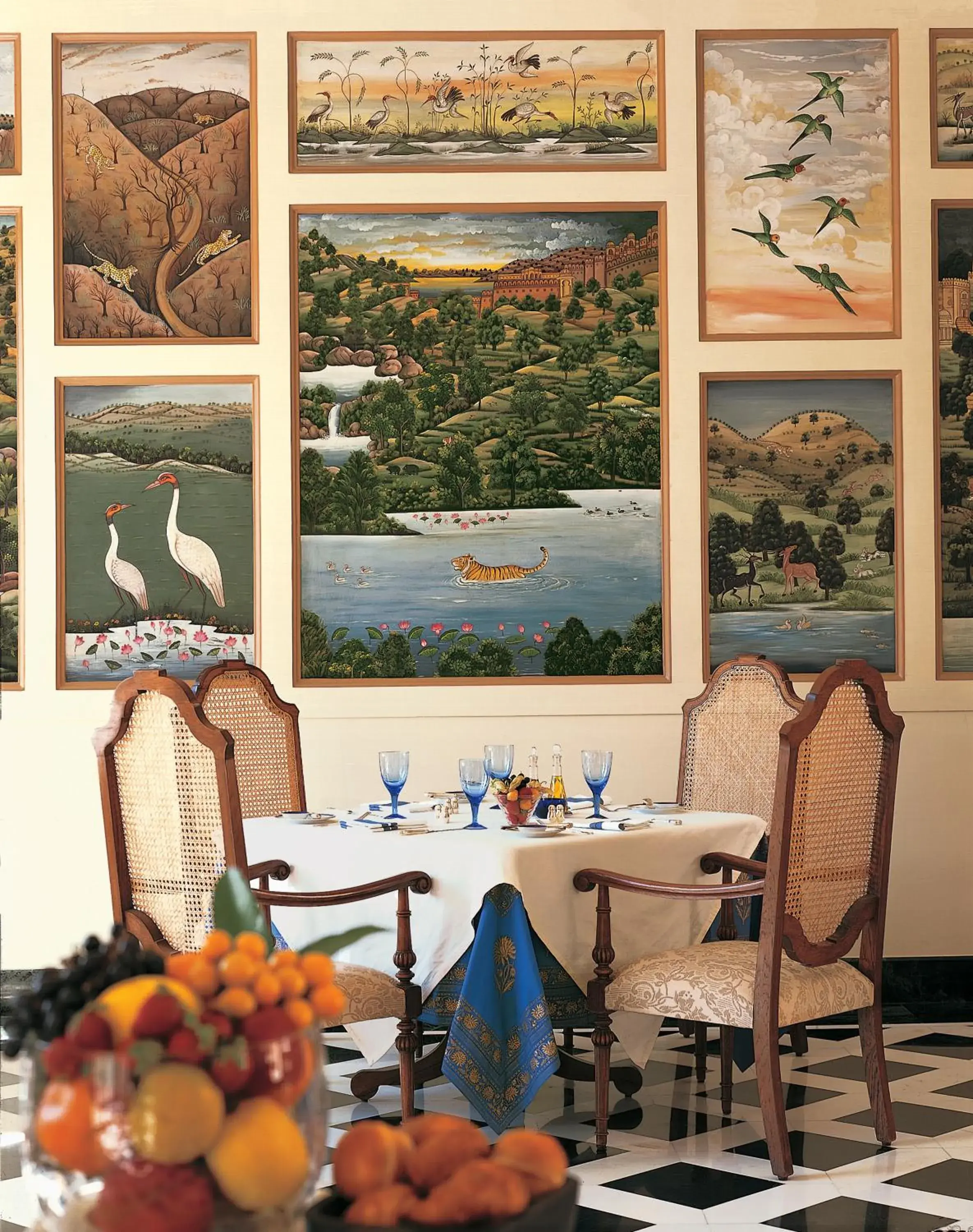 Restaurant/places to eat in The Oberoi Vanyavilas Wildlife Resort, Ranthambhore Restaurant/places to eat in The Oberoi Vanyavilas Wildlife Resort, Ranthambhore