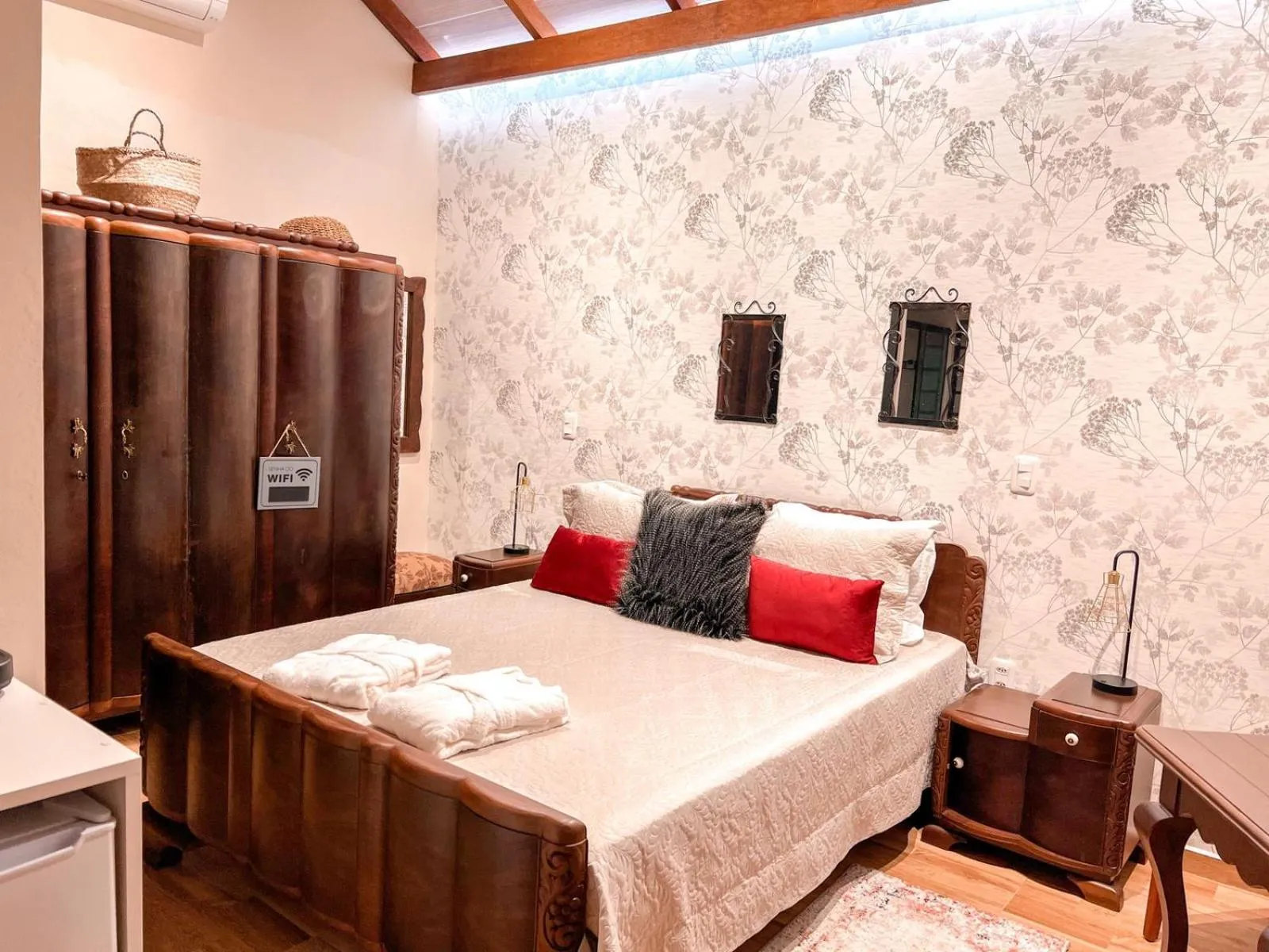 Photo of the whole room in Pousada Vila 505