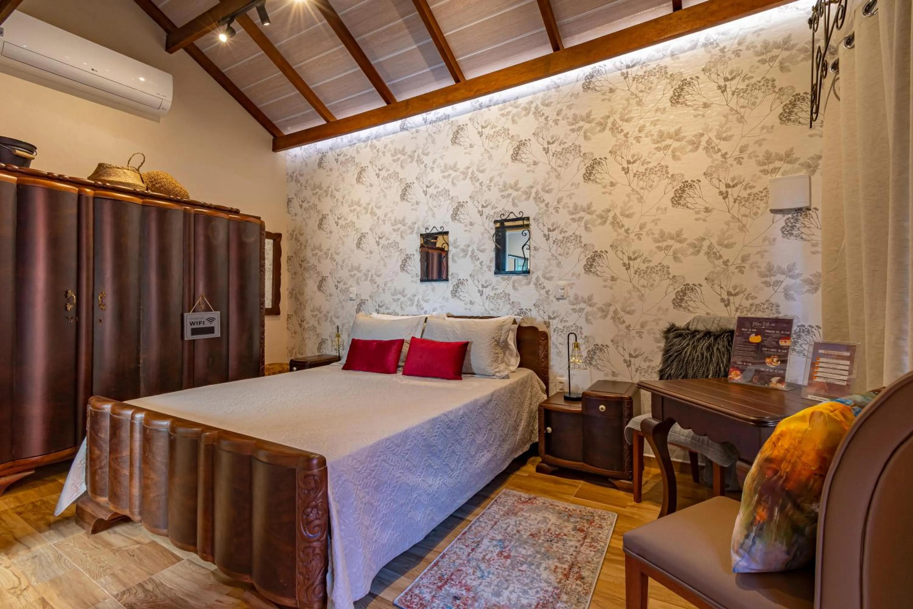 Photo of the whole room in Pousada Vila 505