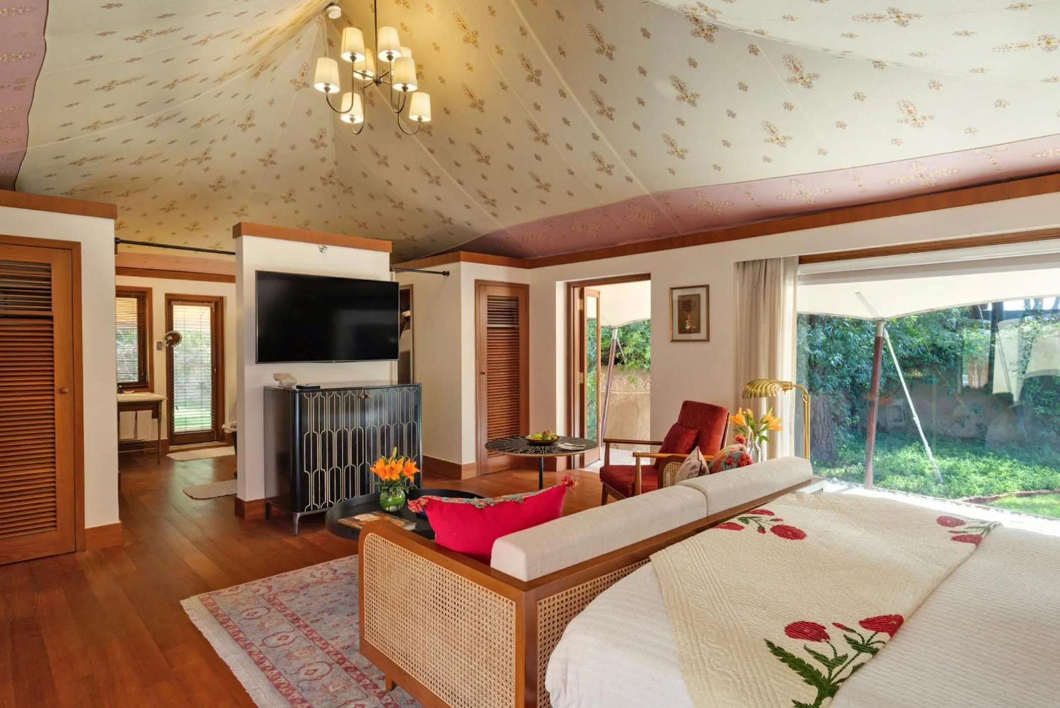 Bed in The Oberoi Rajvilas Jaipur