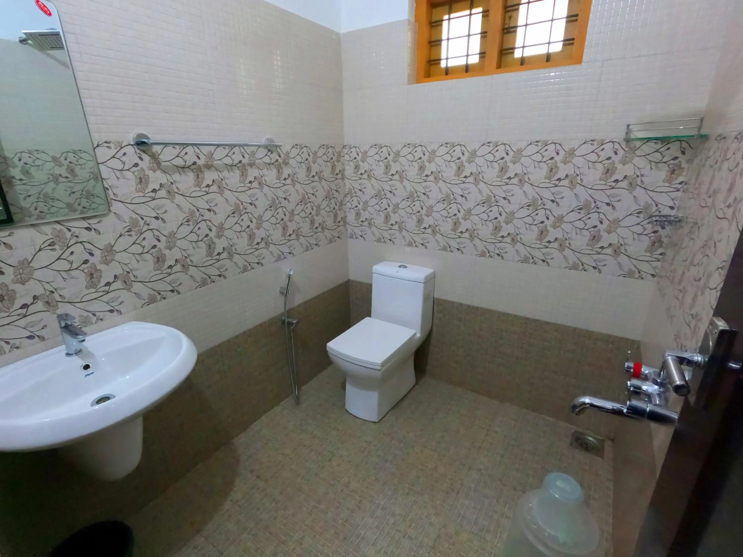 Bathroom in Green Cove Munnar