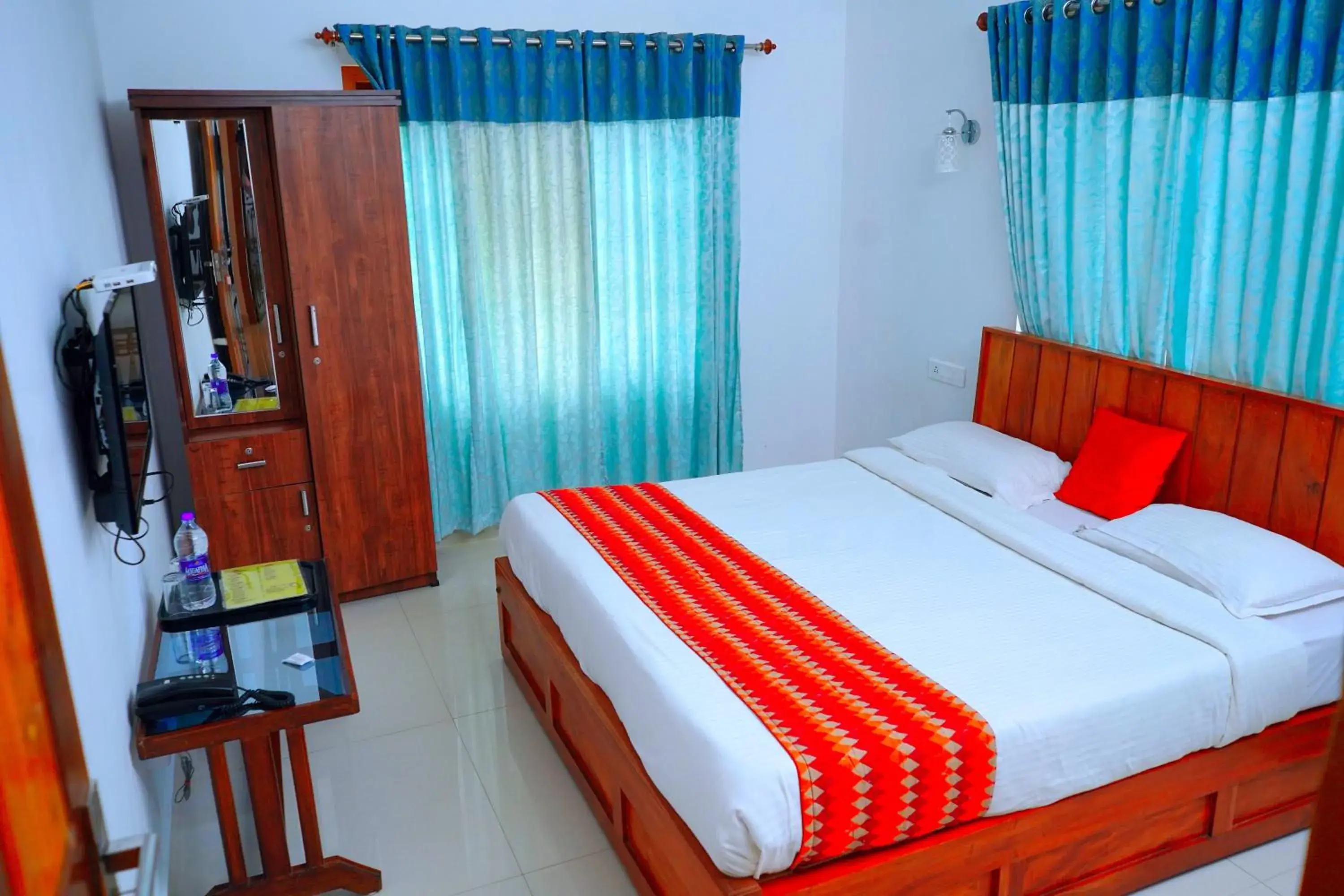 Deluxe Room in Green Cove Munnar Deluxe Room in Green Cove Munnar