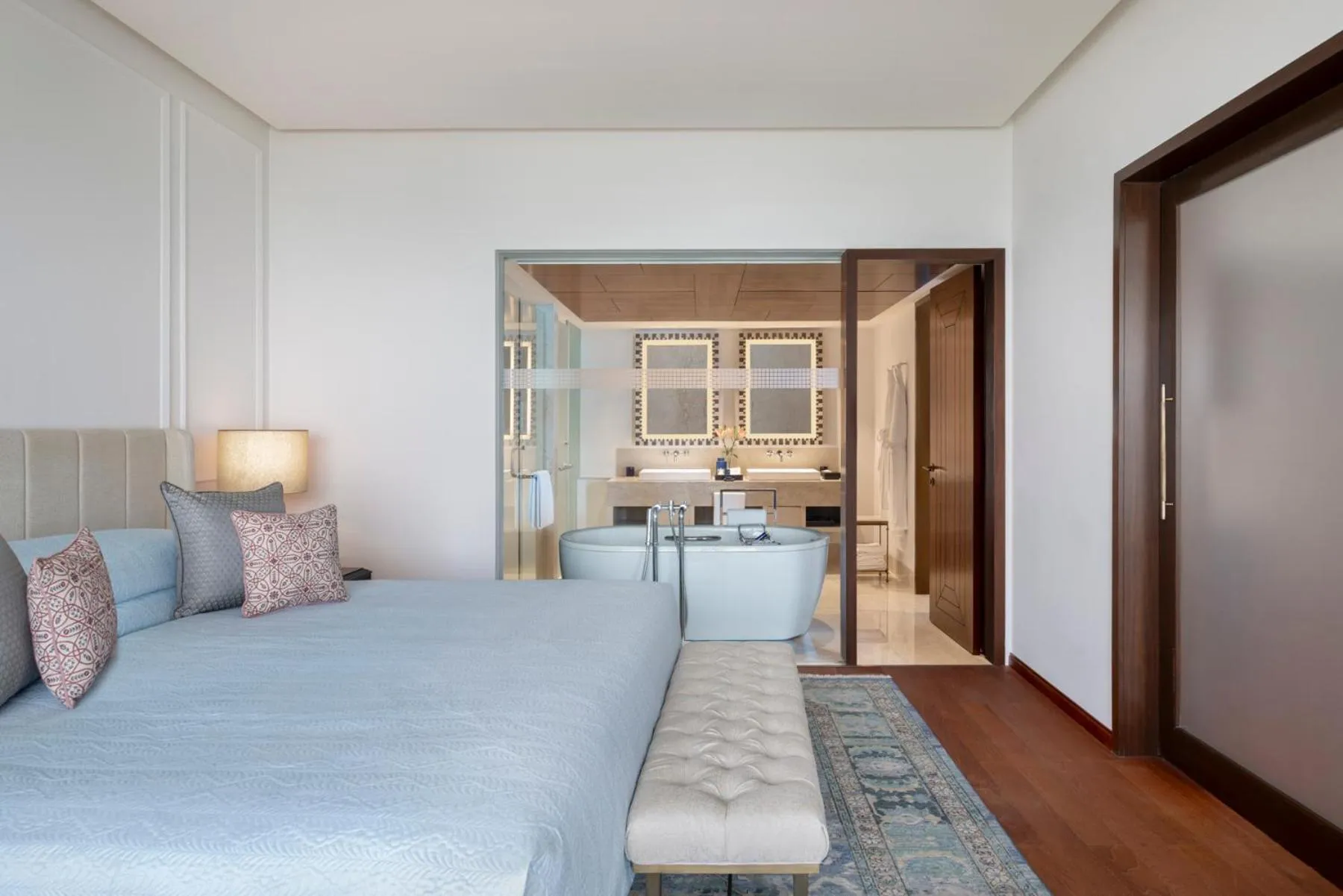 Bedroom, Bed in The Oberoi Mumbai