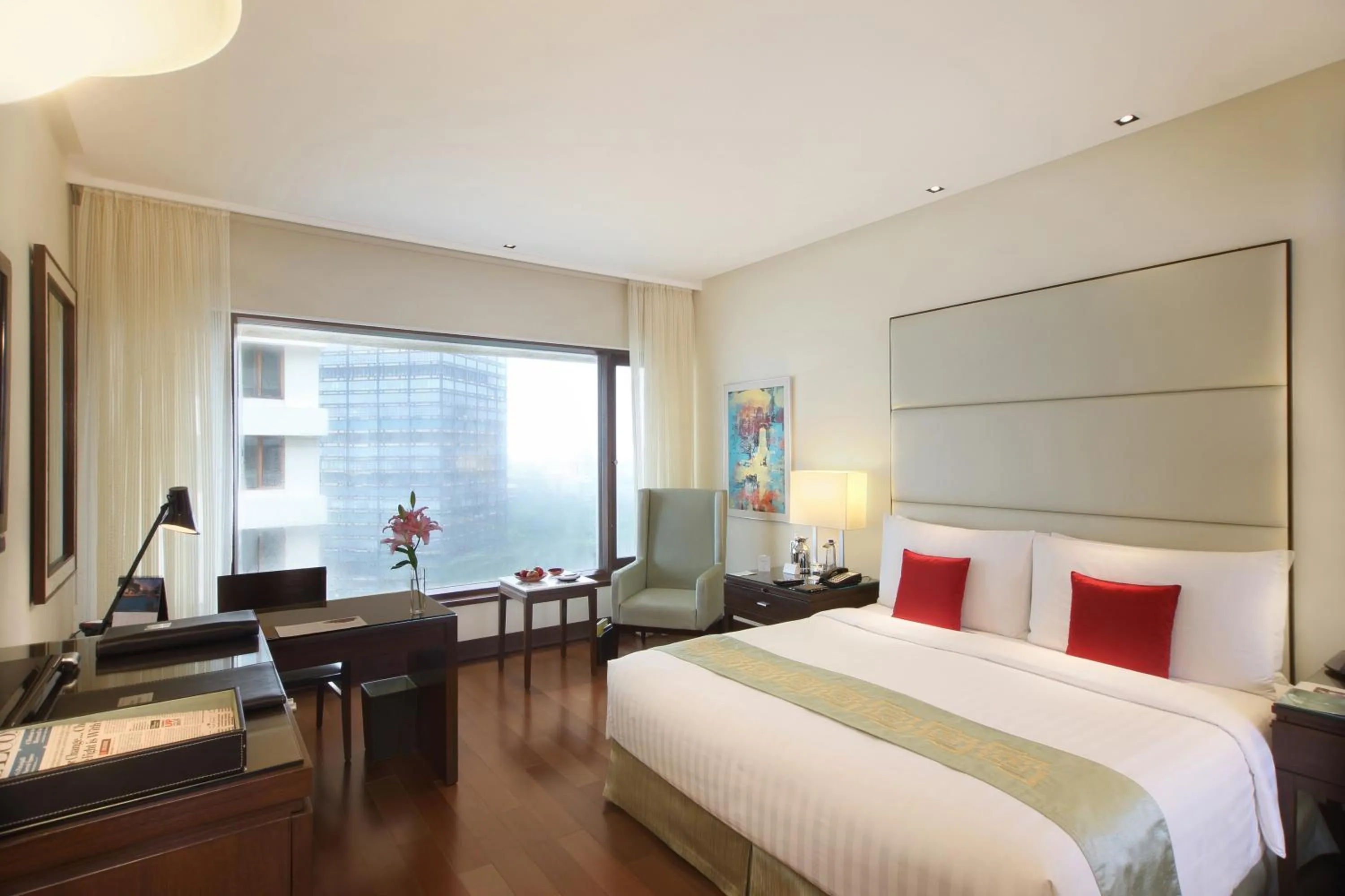 Bedroom, Bed in The Oberoi Mumbai