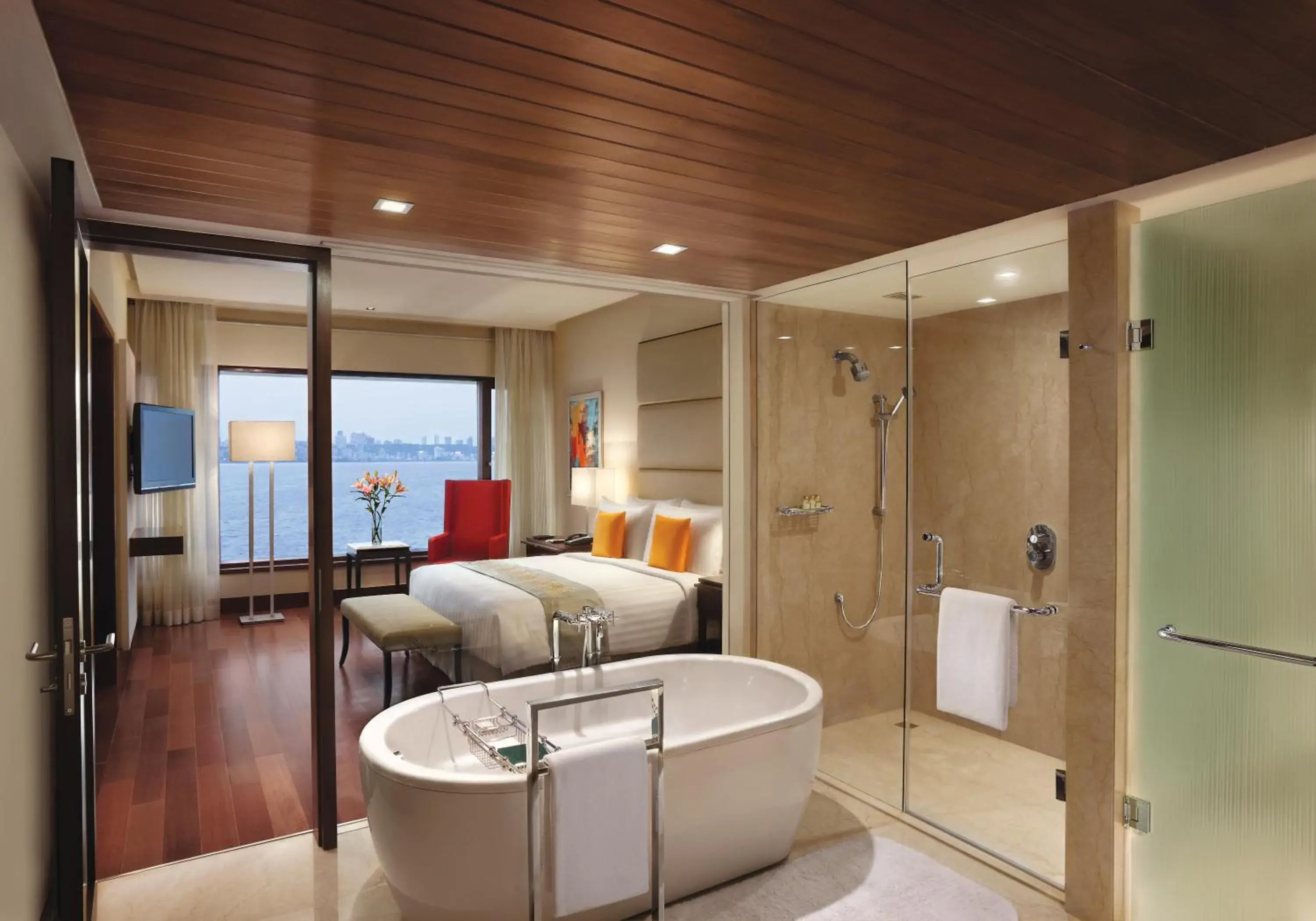 Bathroom, Bed in The Oberoi Mumbai Bathroom, Bed in The Oberoi Mumbai