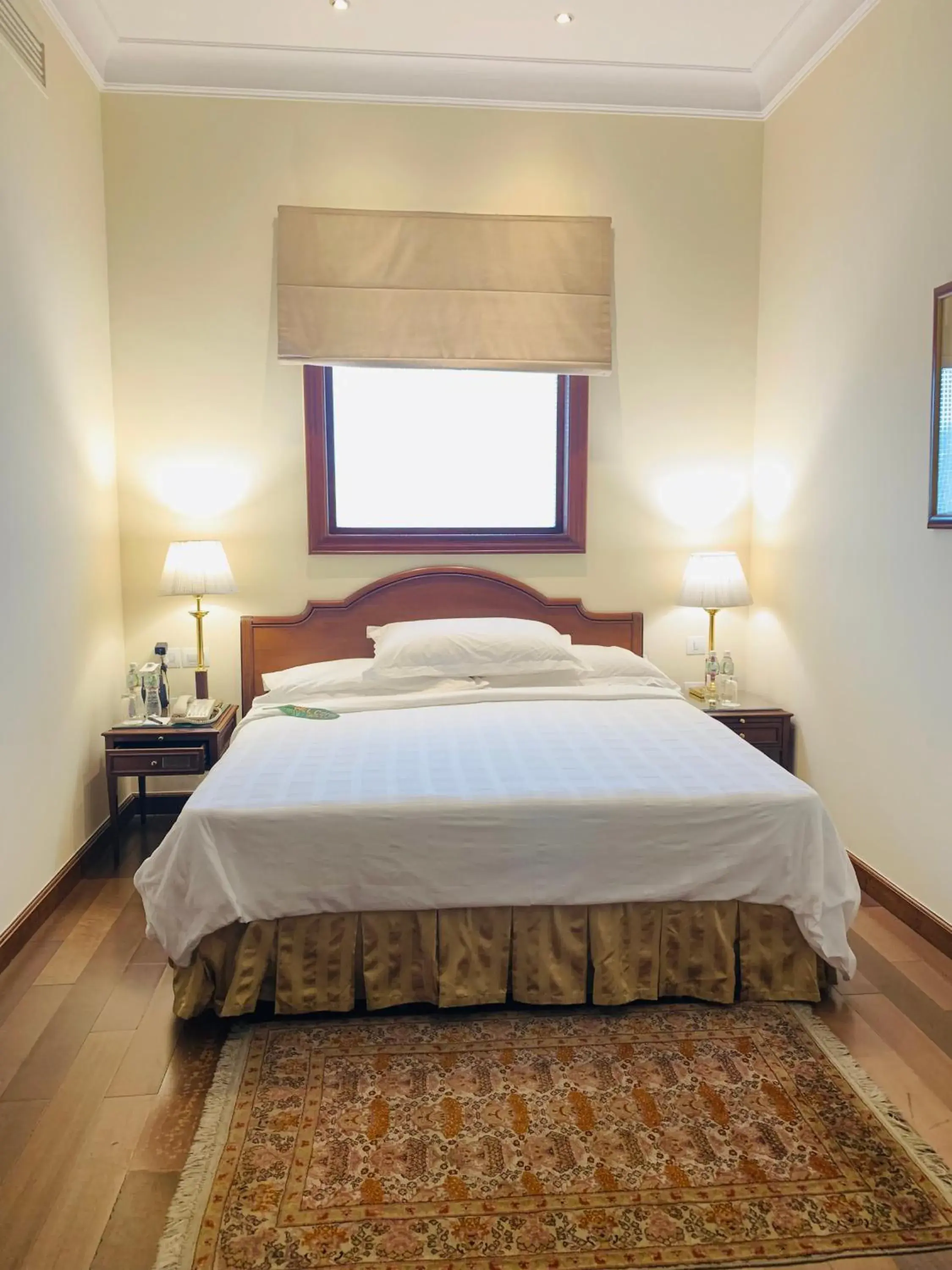 Bed in Maidens Hotel New Delhi Bed in Maidens Hotel New Delhi