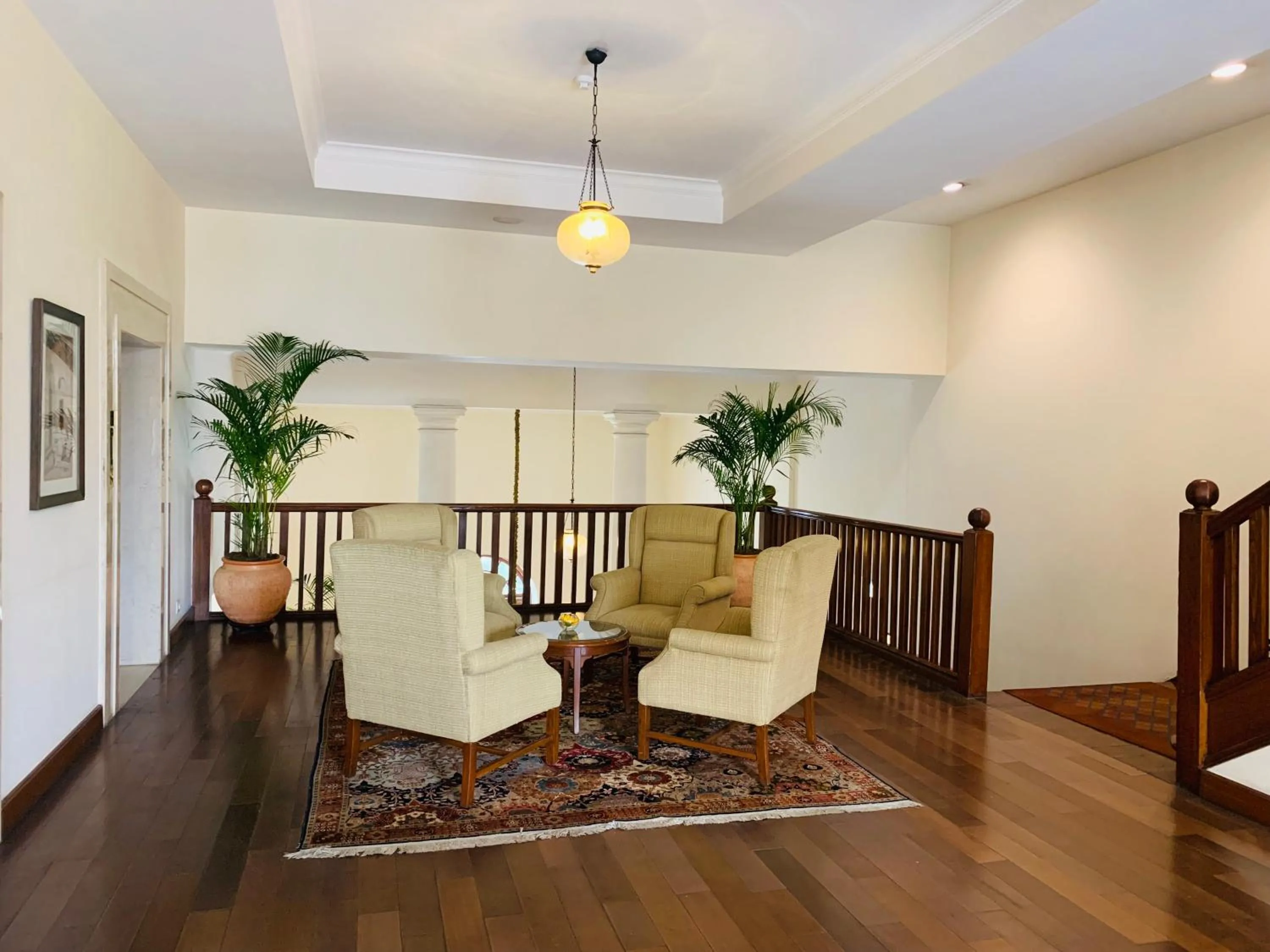 Seating area in Maidens Hotel New Delhi