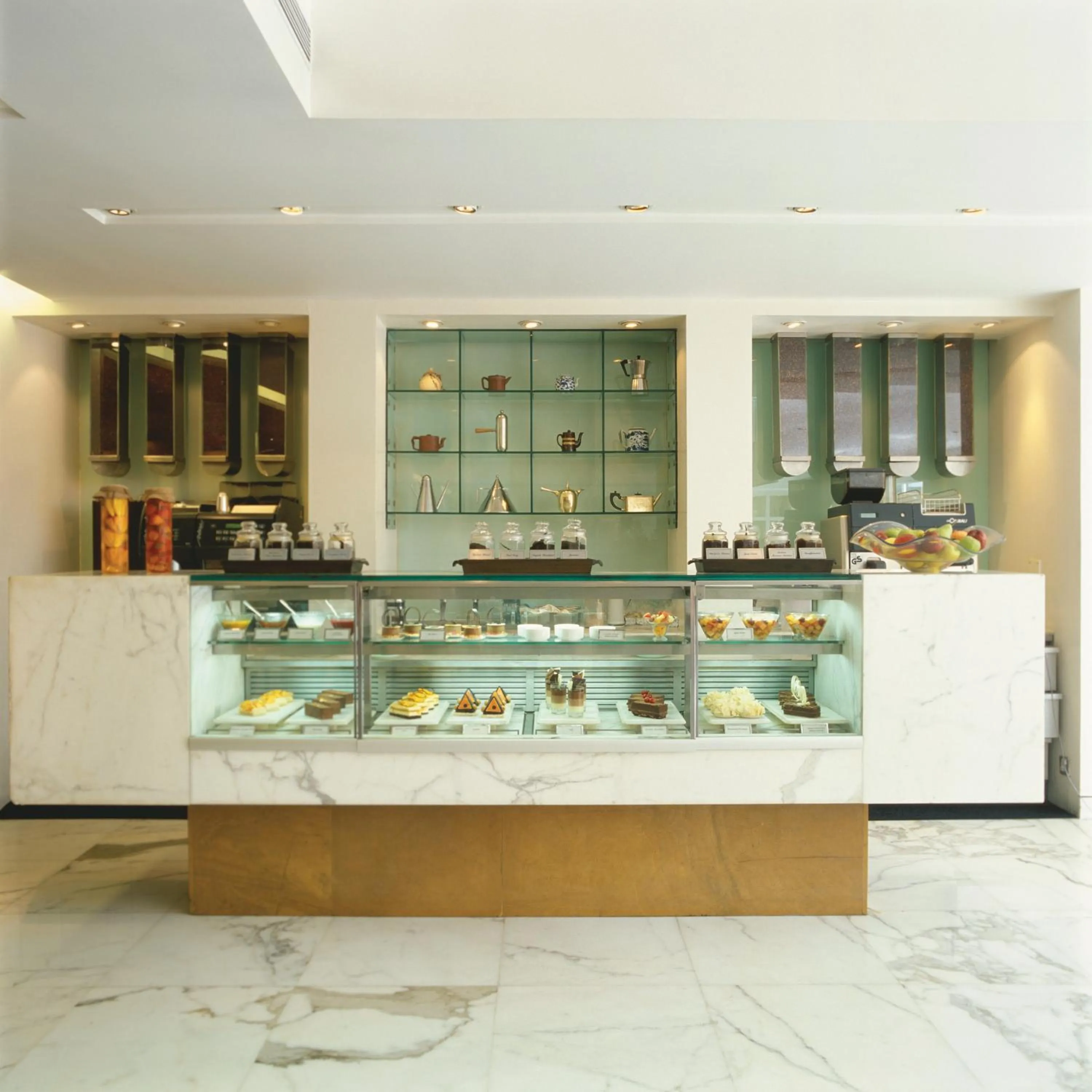 On-site shops in Trident Nariman Point