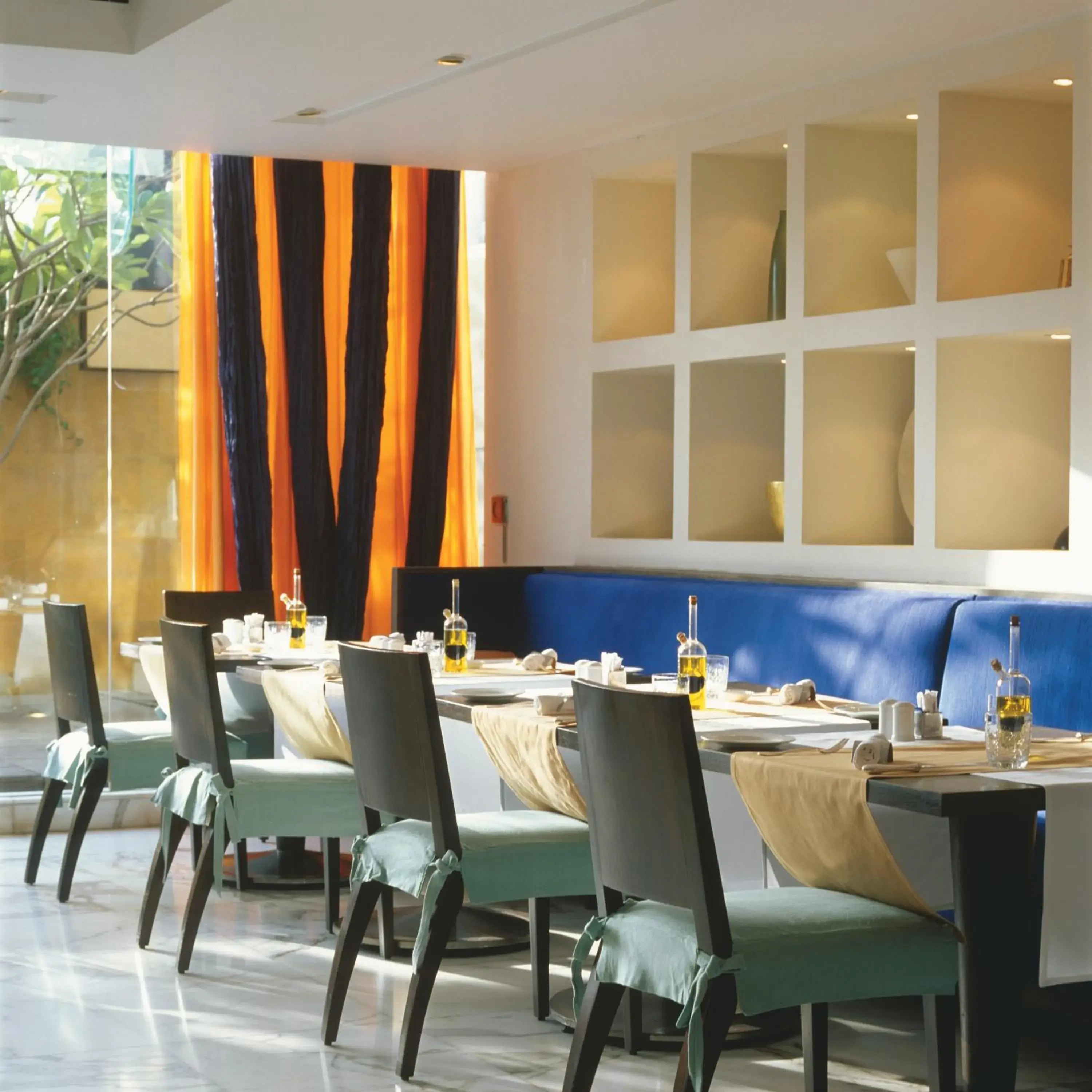 Restaurant/places to eat in Trident Nariman Point Restaurant/places to eat in Trident Nariman Point