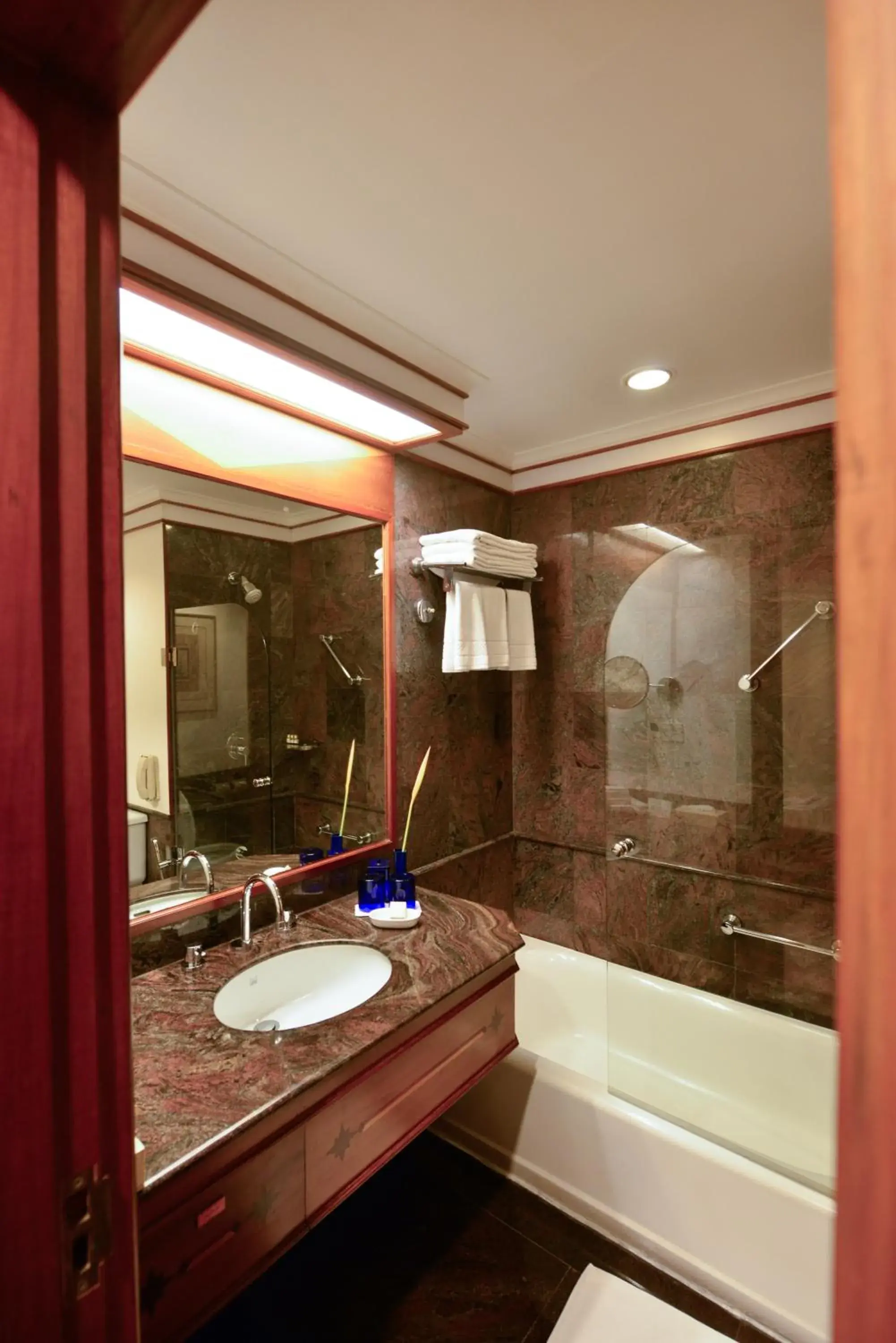 Family Suite in The Fern-An Ecotel Hotel, Kochi Family Suite in The Fern-An Ecotel Hotel, Kochi
