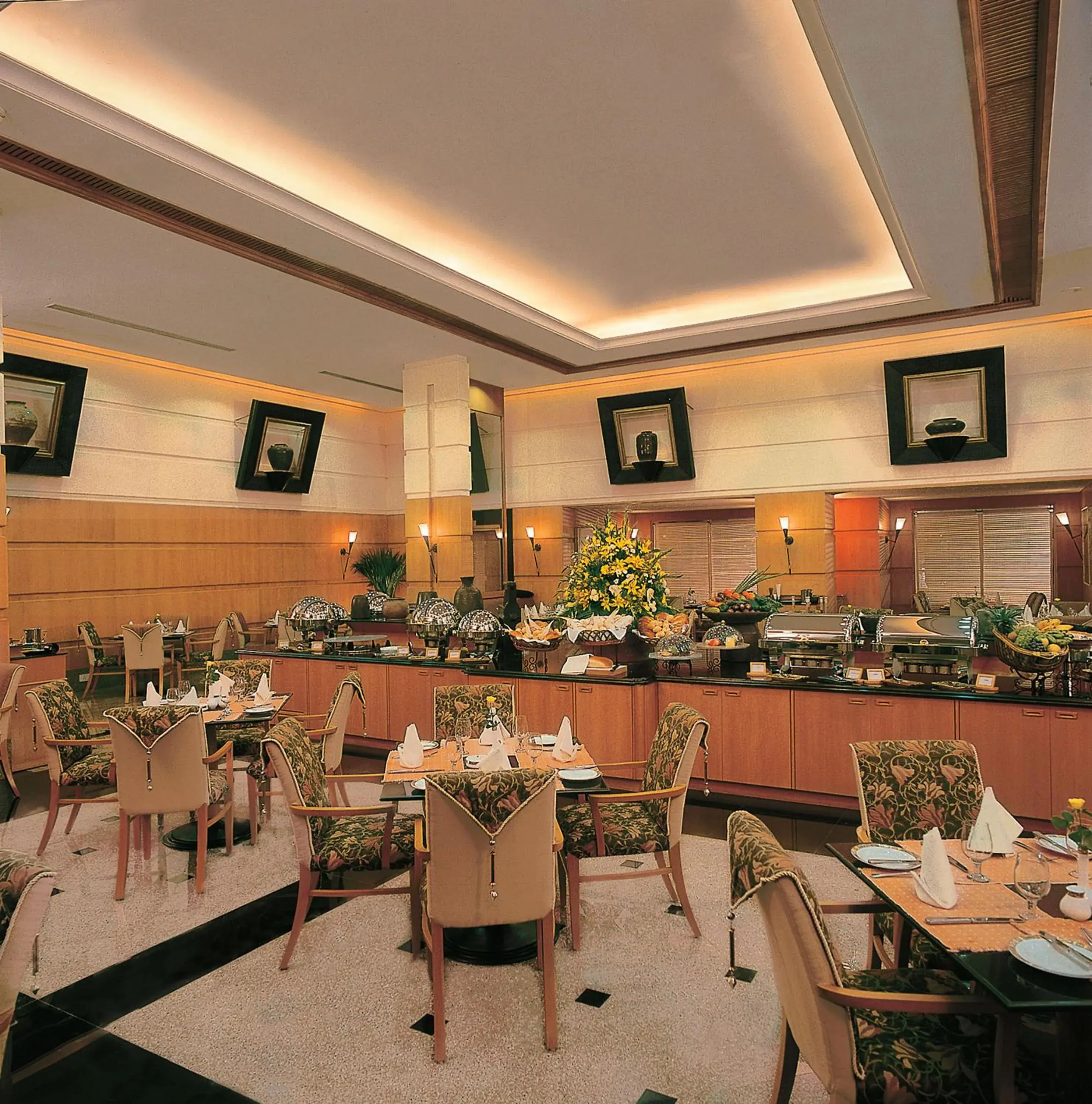 Restaurant/places to eat in The Fern-An Ecotel Hotel, Kochi Restaurant/places to eat in The Fern-An Ecotel Hotel, Kochi